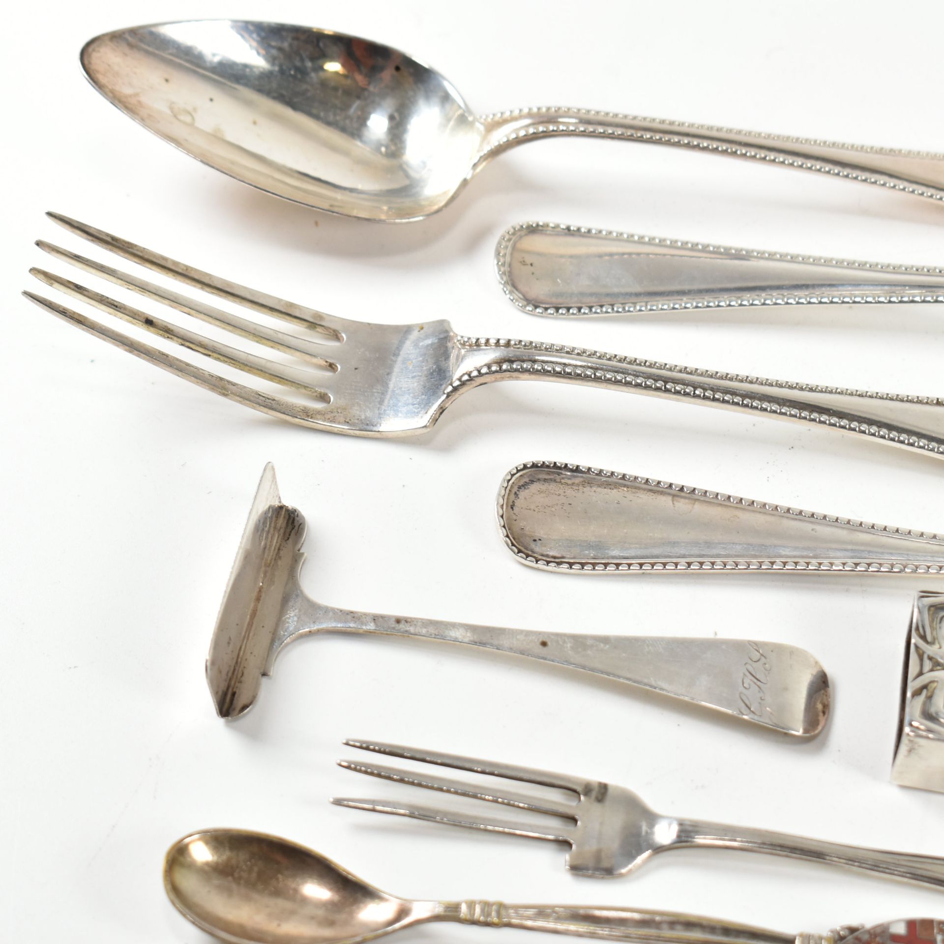 COLLECTION OF DUTCH 835 SILVER & WHITE METAL FLATWARE - Image 5 of 11