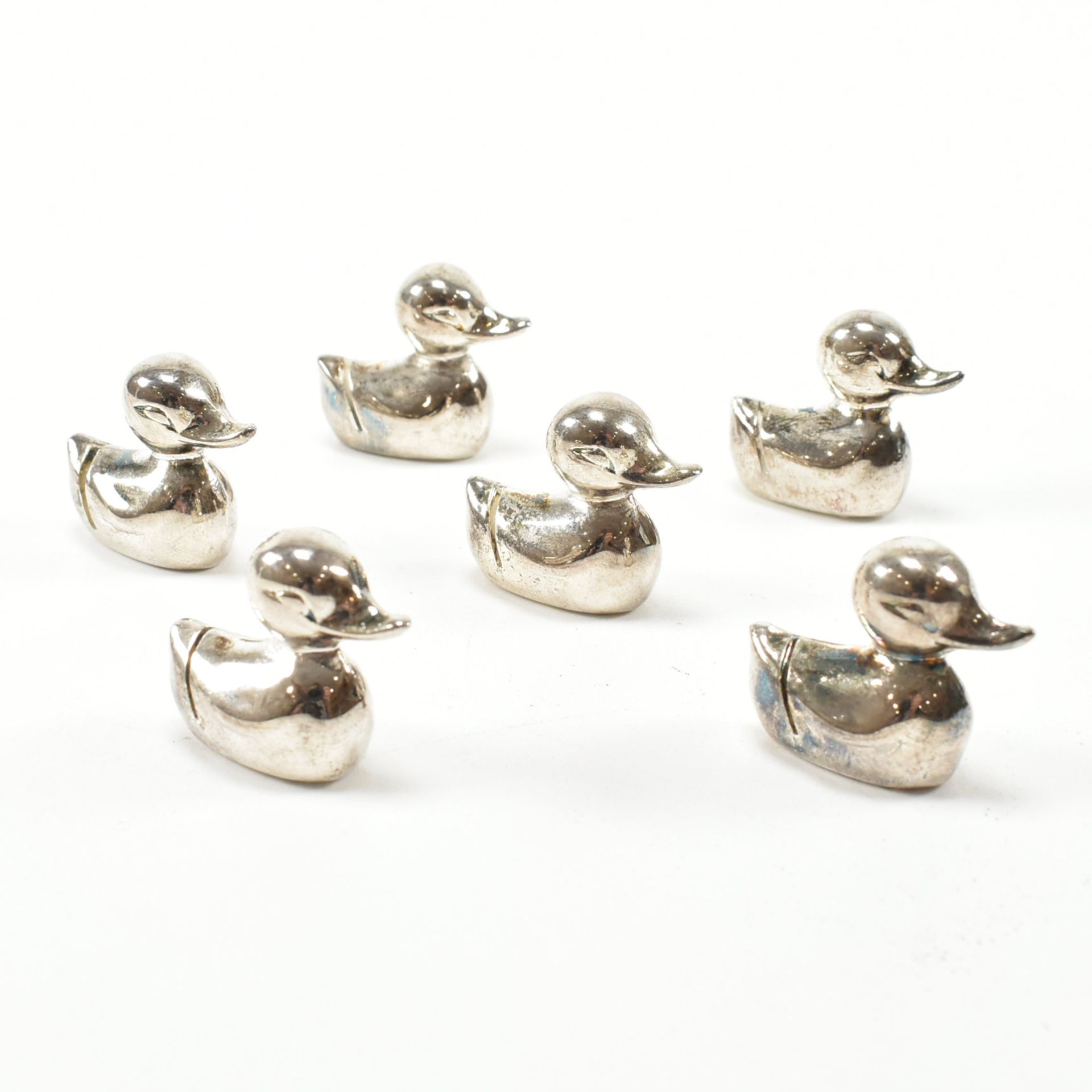 SET OF CONTEMPORARY NOVELTY DUCK SILVER PLATED PLACE CARD HOLDERS - Bild 2 aus 5