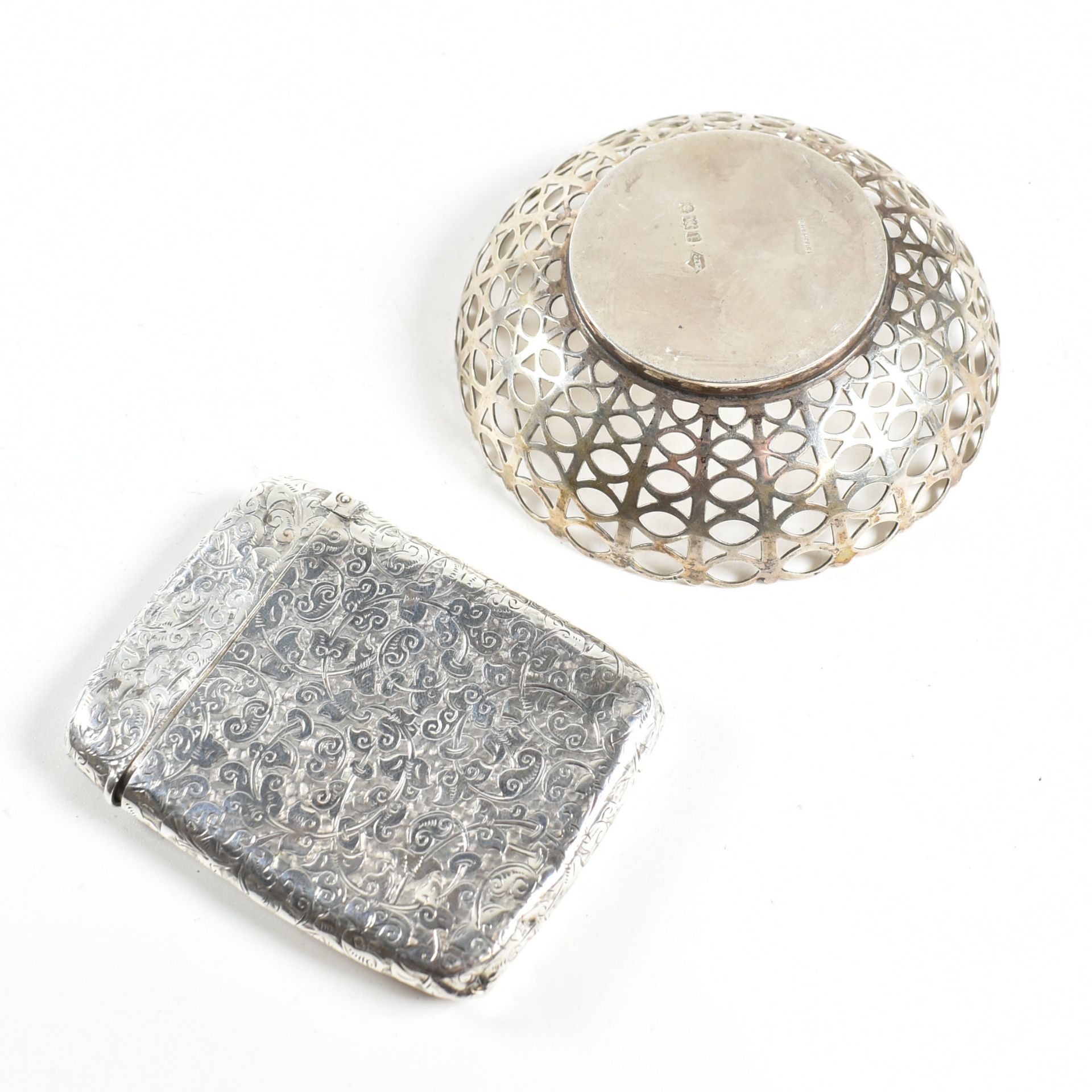 VICTORIAN HALLMARKED SILVER CARD CASE & LATER DISH - Image 4 of 7