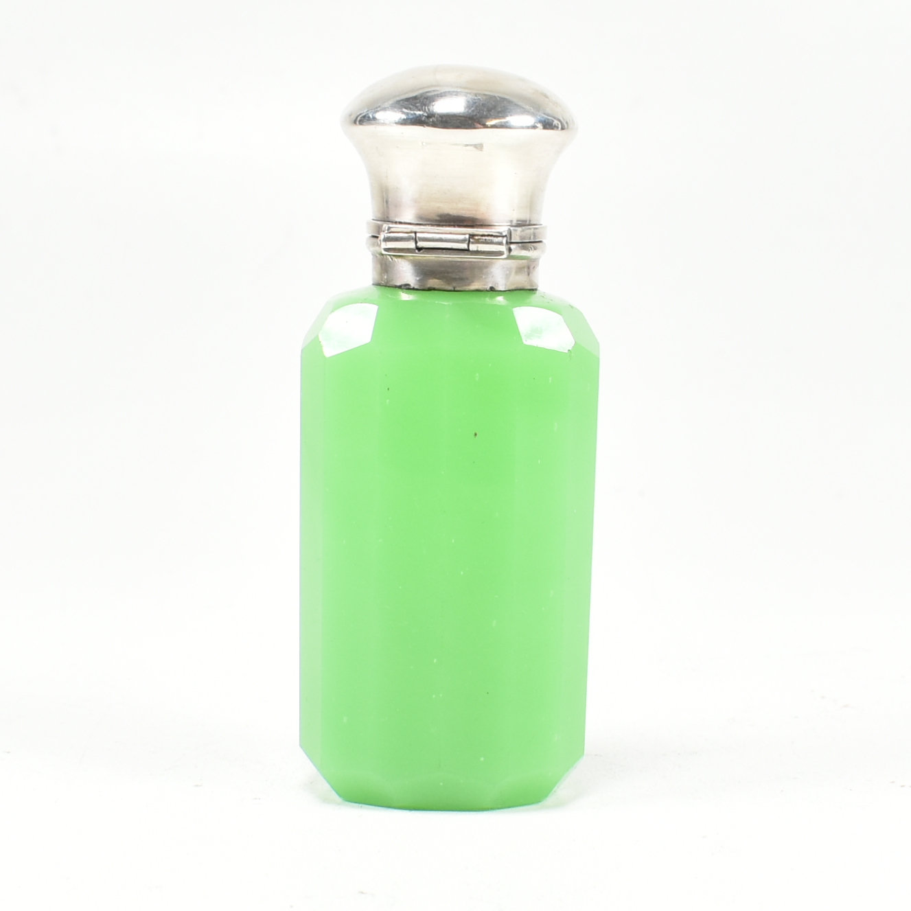 EARLY 20TH CENTURY WHITE METAL & URANIUM GLASS SCENT BOTTLE - Image 3 of 9