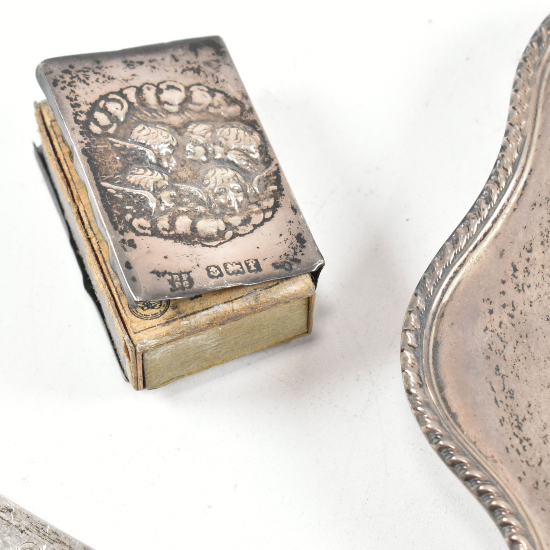 COLLECTION OF VICTORIAN & LATER HALLMARKED SILVER ITEMS - Image 5 of 6