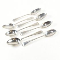 GEORGIAN & LATER HALLMARKED SILVER TEA SPOONS.