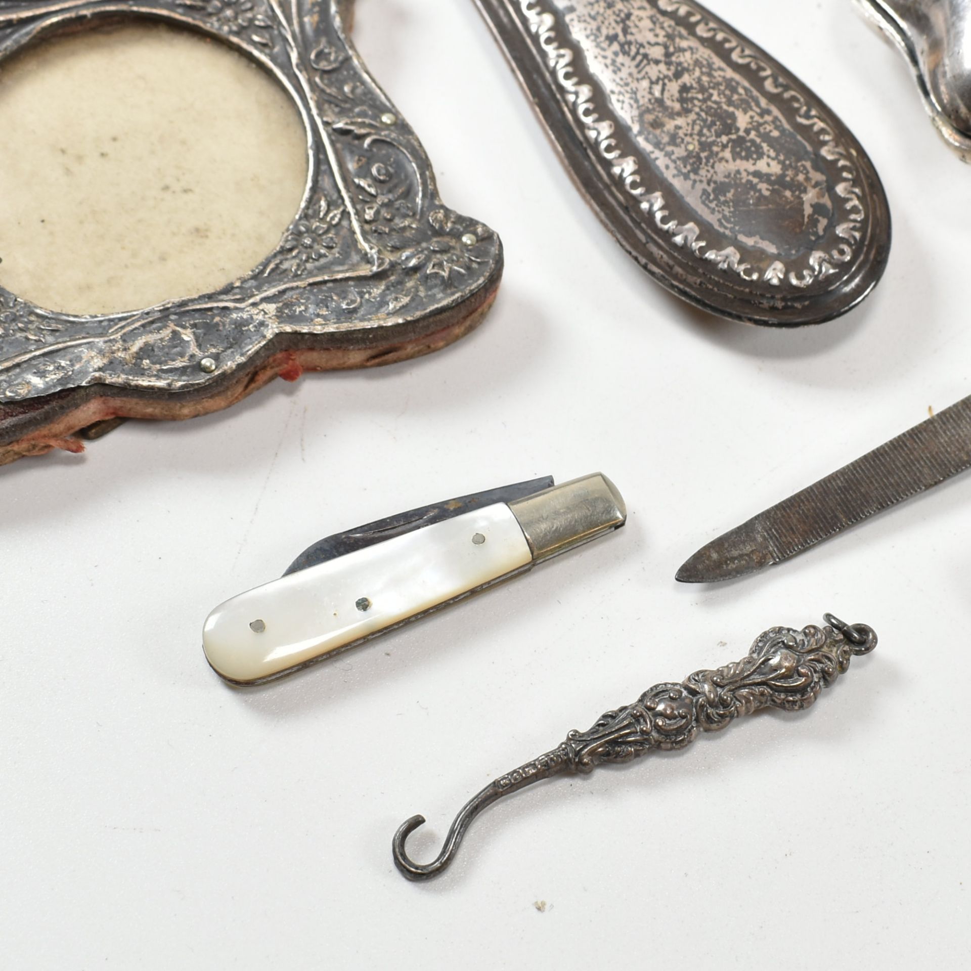 EARLY 20TH CENTURY HALLMARKED SILVER & WHITE METAL ITEMS - Image 6 of 10