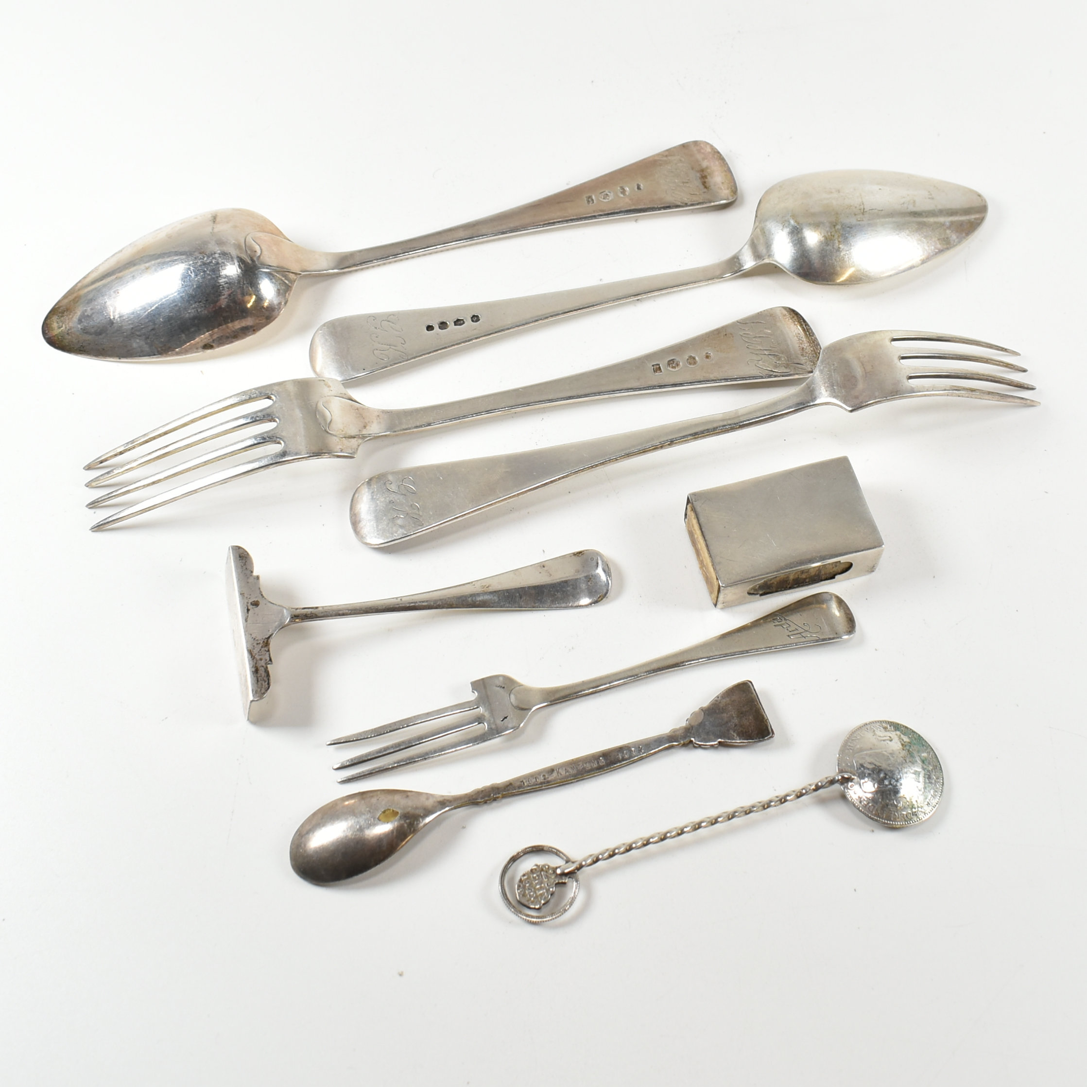 COLLECTION OF DUTCH 835 SILVER & WHITE METAL FLATWARE - Image 6 of 11