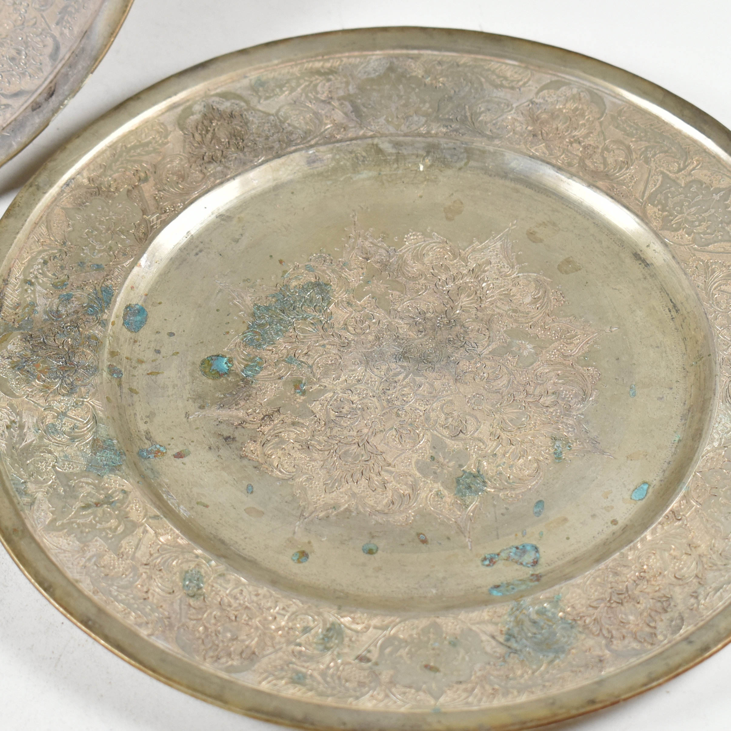 SET OF SIX PERSIAN SILVER SIDE PLATES - Image 7 of 15
