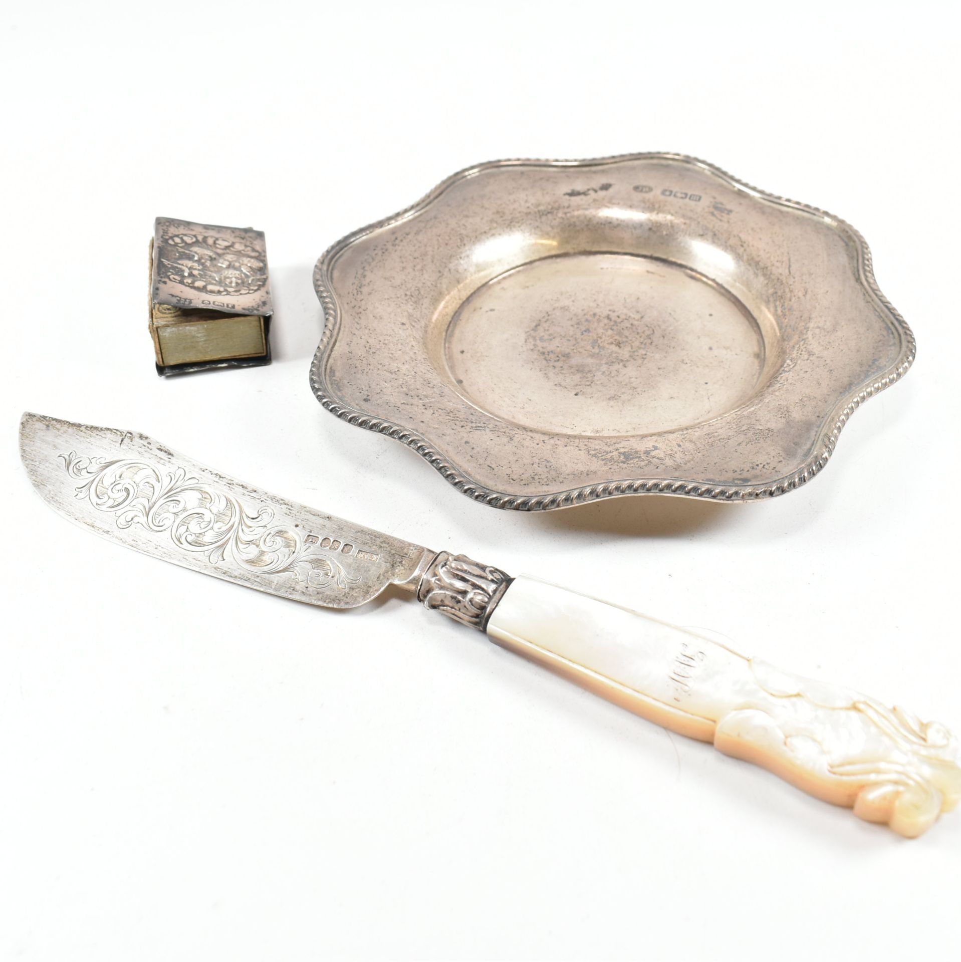 COLLECTION OF VICTORIAN & LATER HALLMARKED SILVER ITEMS - Image 2 of 6