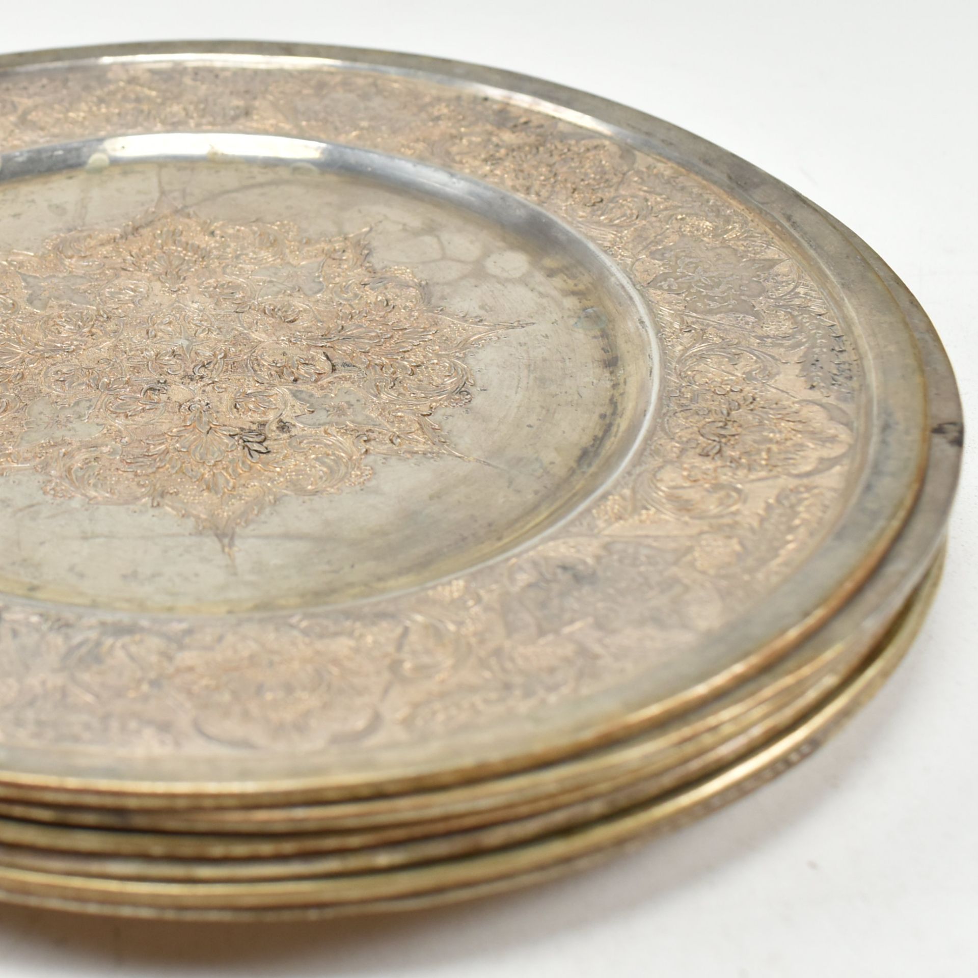 SET OF SIX PERSIAN SILVER SIDE PLATES - Image 11 of 15