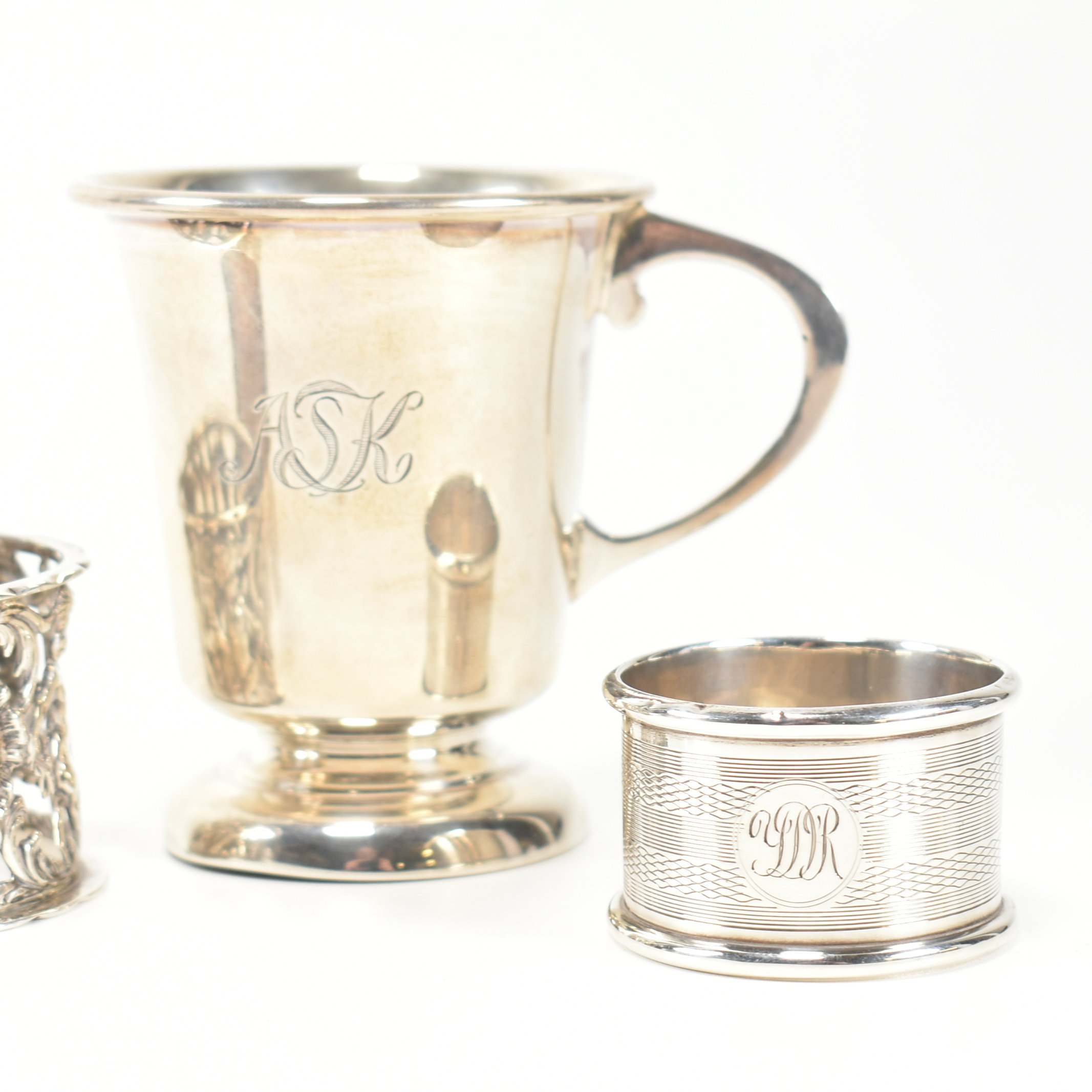 VICTORIAN & LATER HALLMARKED SILVER ITEMS CUP & NAPKIN RINGS - Image 4 of 8