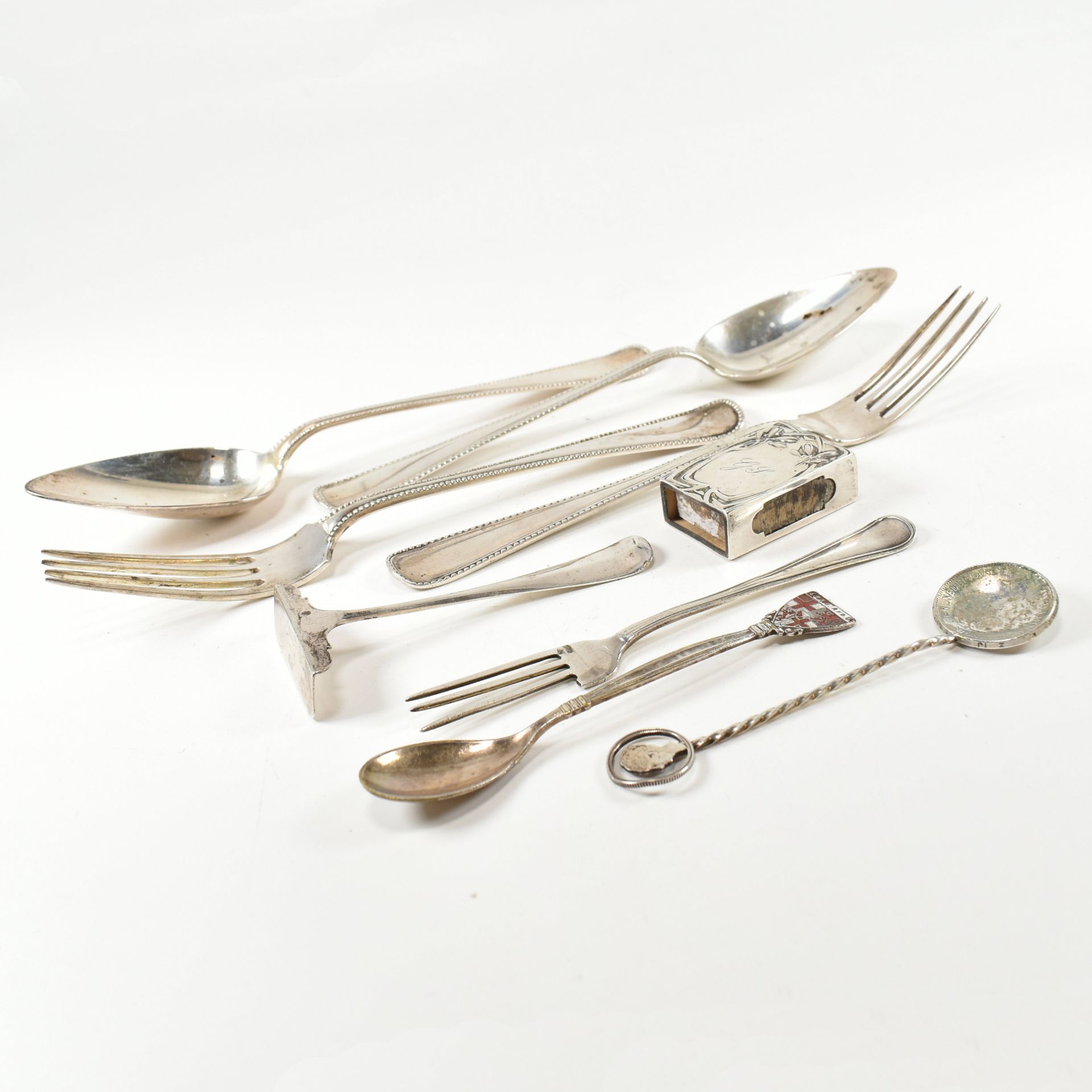 COLLECTION OF DUTCH 835 SILVER & WHITE METAL FLATWARE - Image 2 of 11