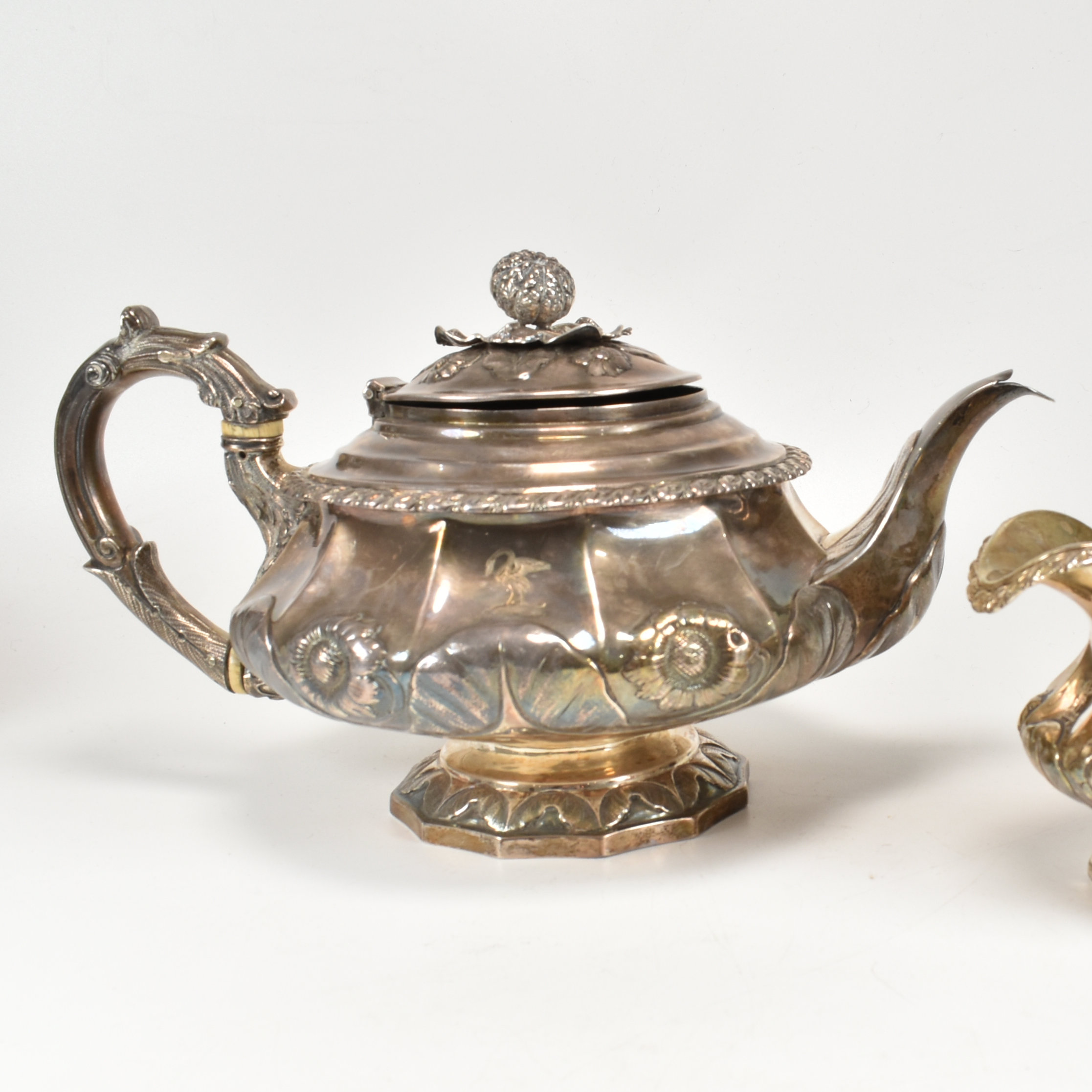 GEORGE IV HALLMARKED SILVER TEAPOT & CREAMER - Image 14 of 15