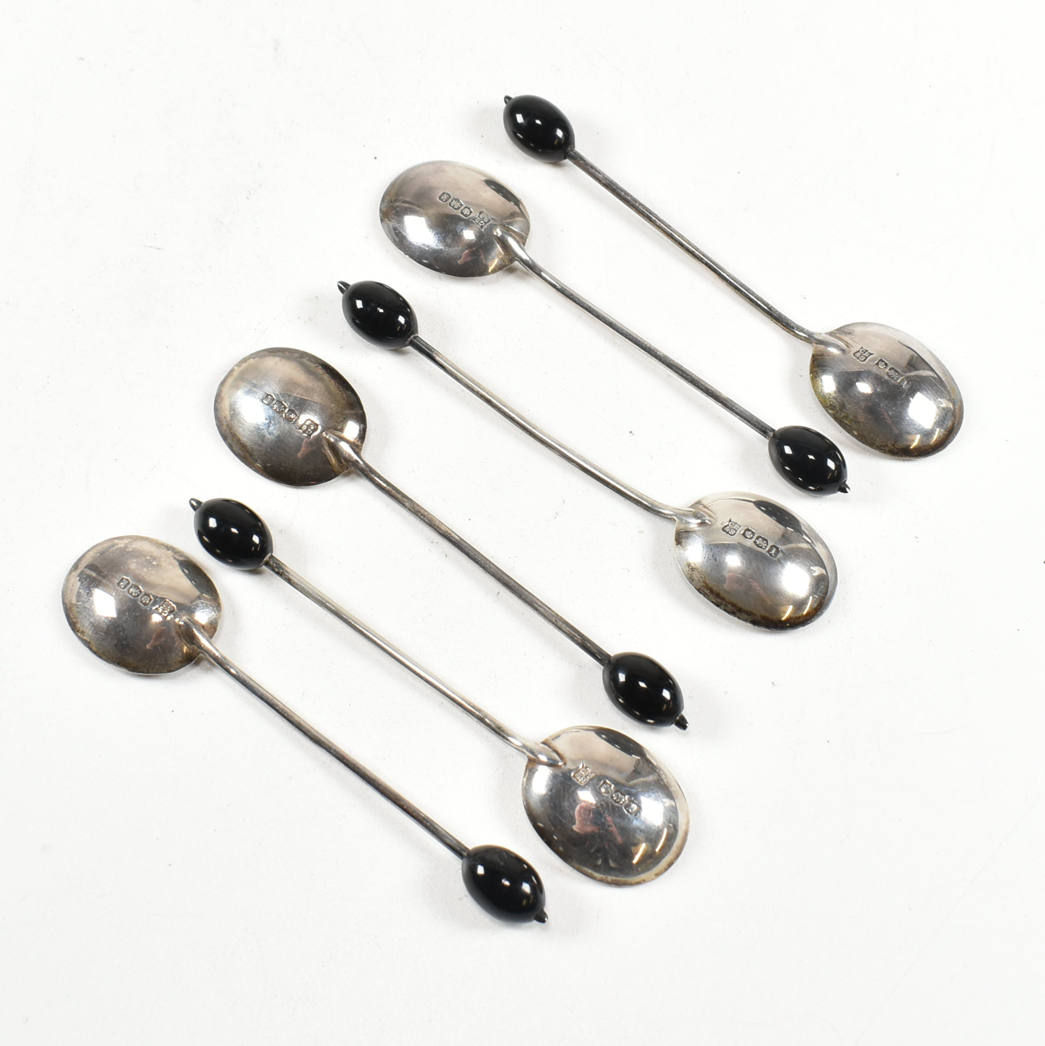 GEORGE V HALLMARKED SILVER COFFEE BEAN SPOONS - Image 4 of 5