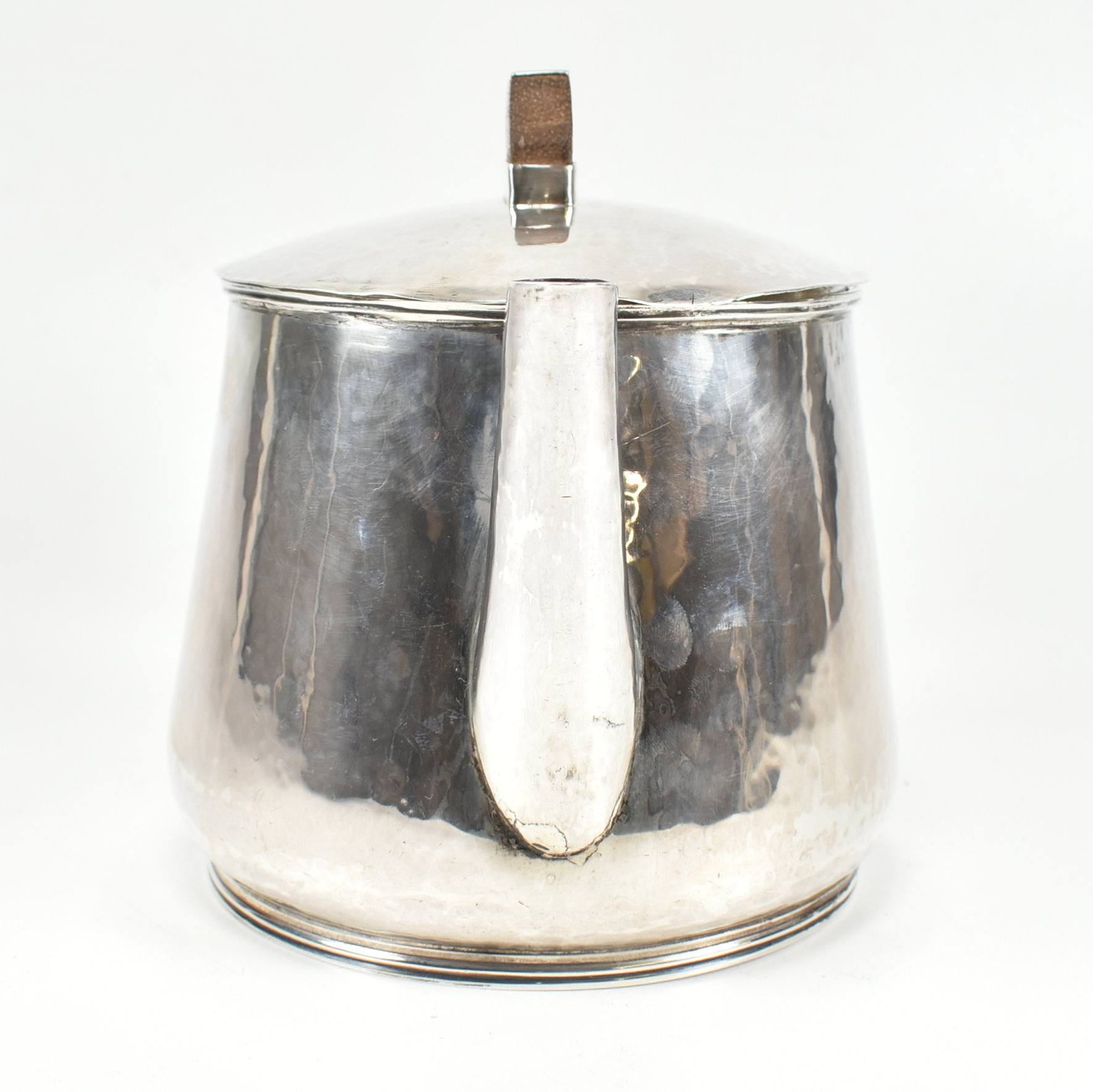 1960S ARTS & CRAFTS STYLE HALLMARKED SILVER TEAPOT - Image 2 of 7