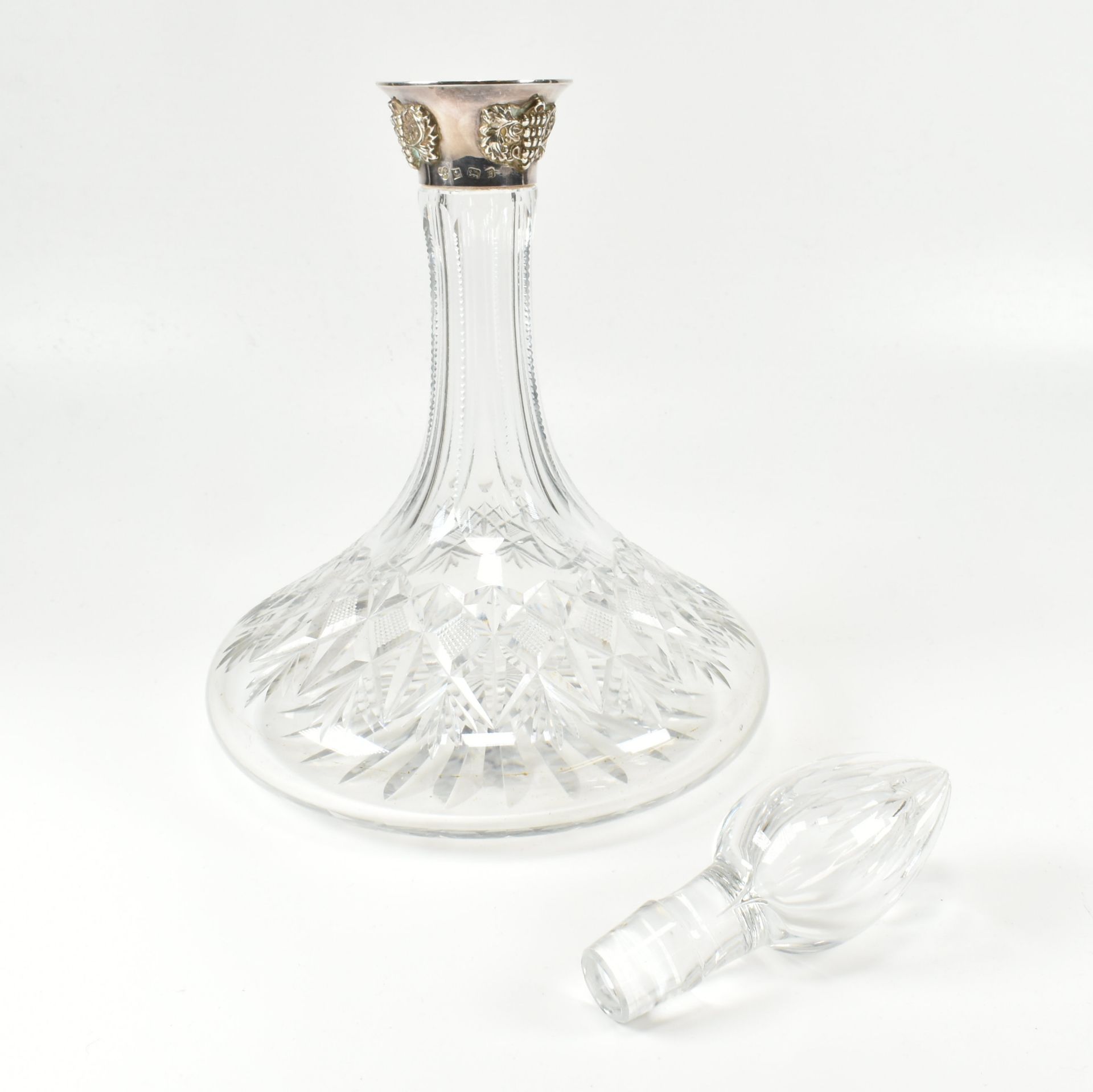 1970S HALLMARKED SILVER MOUNTED CUT GLASS DECANTER - Image 5 of 7