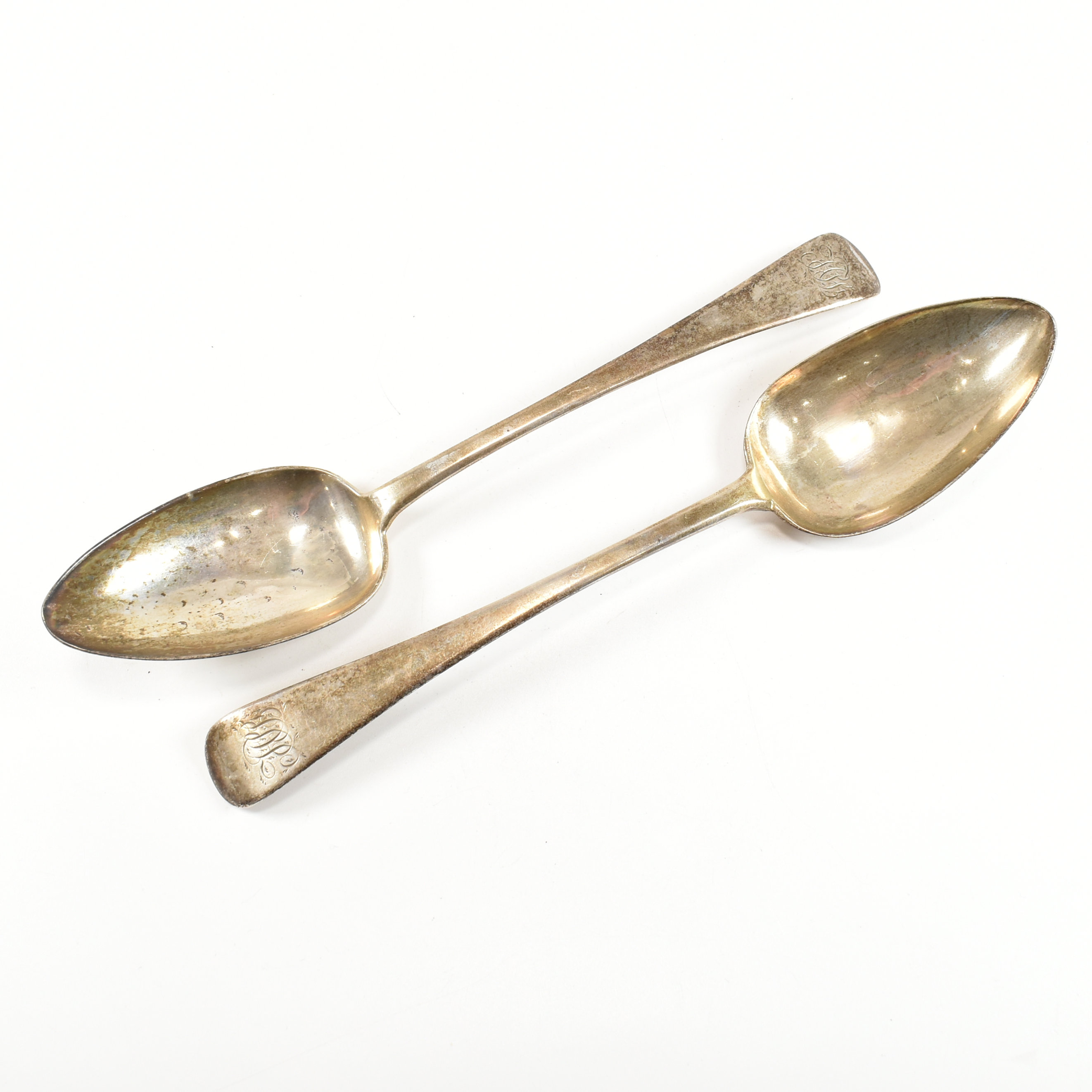 PAIR OF GEORGE III HALLMARKED SILVER SERVING SPOONS