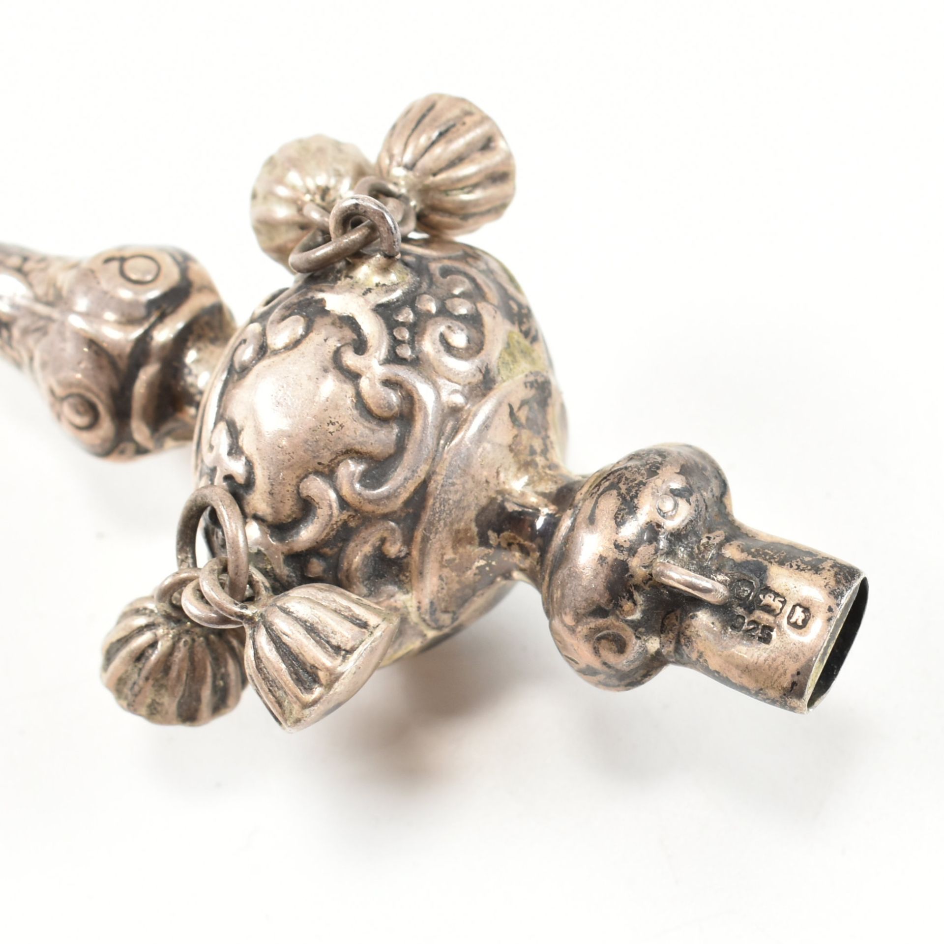 EDWARDIAN HALLMARKED SILVER & MOP BABYS RATTLE WHISTLE - Image 2 of 6