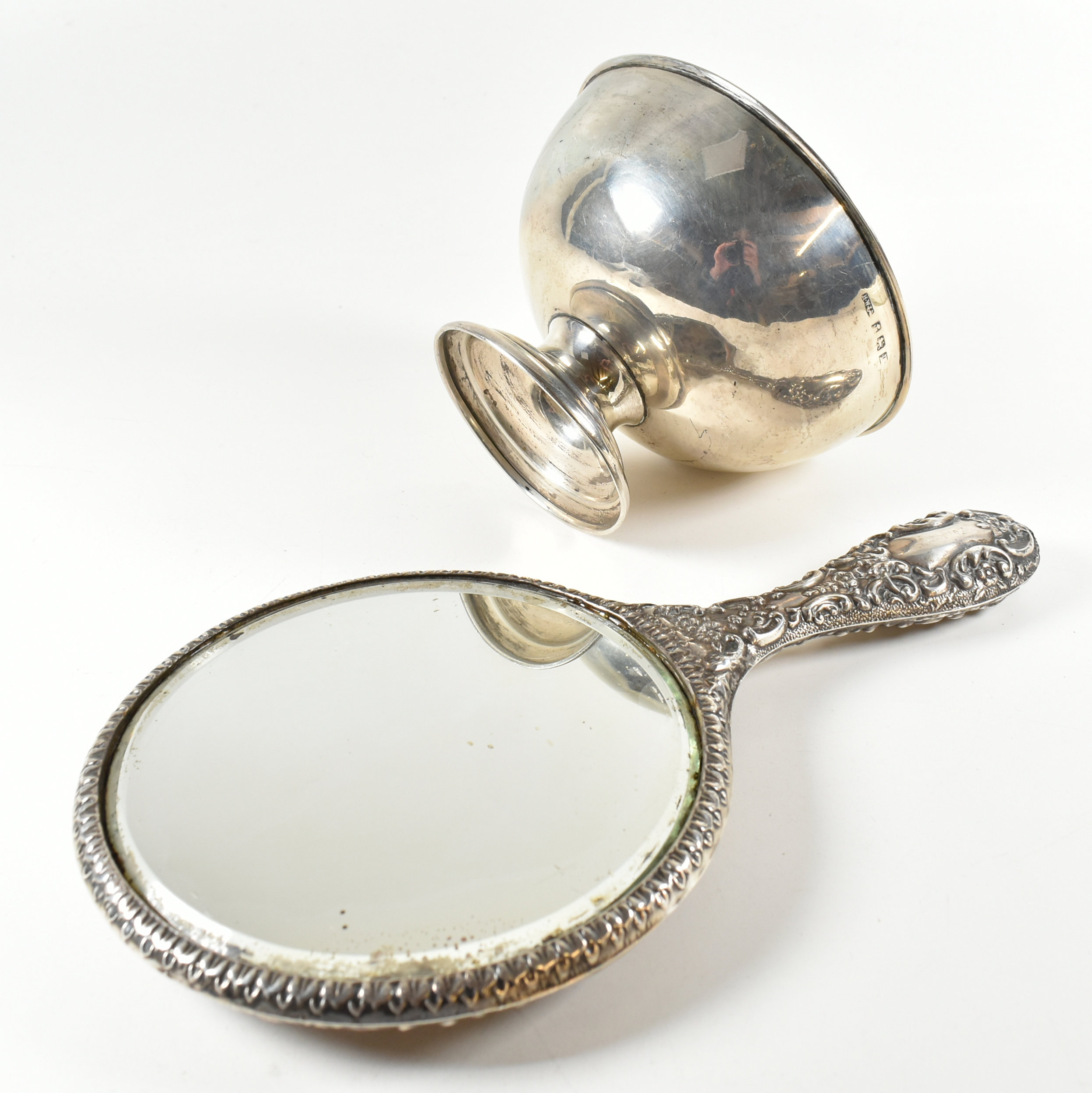 GEORGE V HALLMARKED SILVER BOWL & VANITY MIRROR - Image 2 of 8