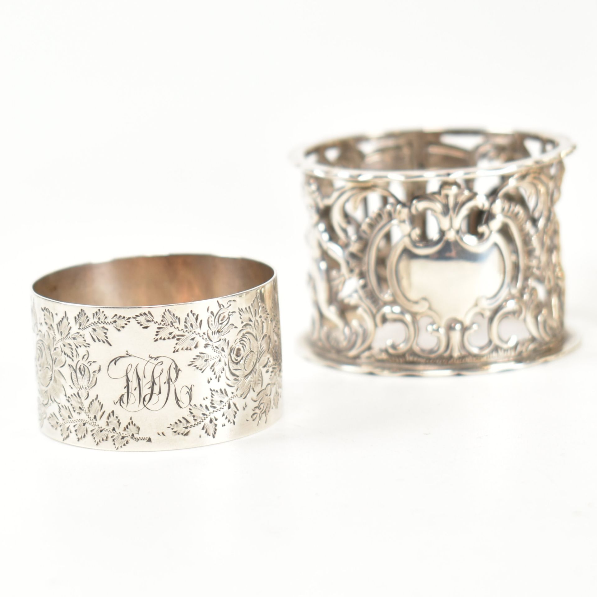 VICTORIAN & LATER HALLMARKED SILVER ITEMS CUP & NAPKIN RINGS - Image 2 of 8