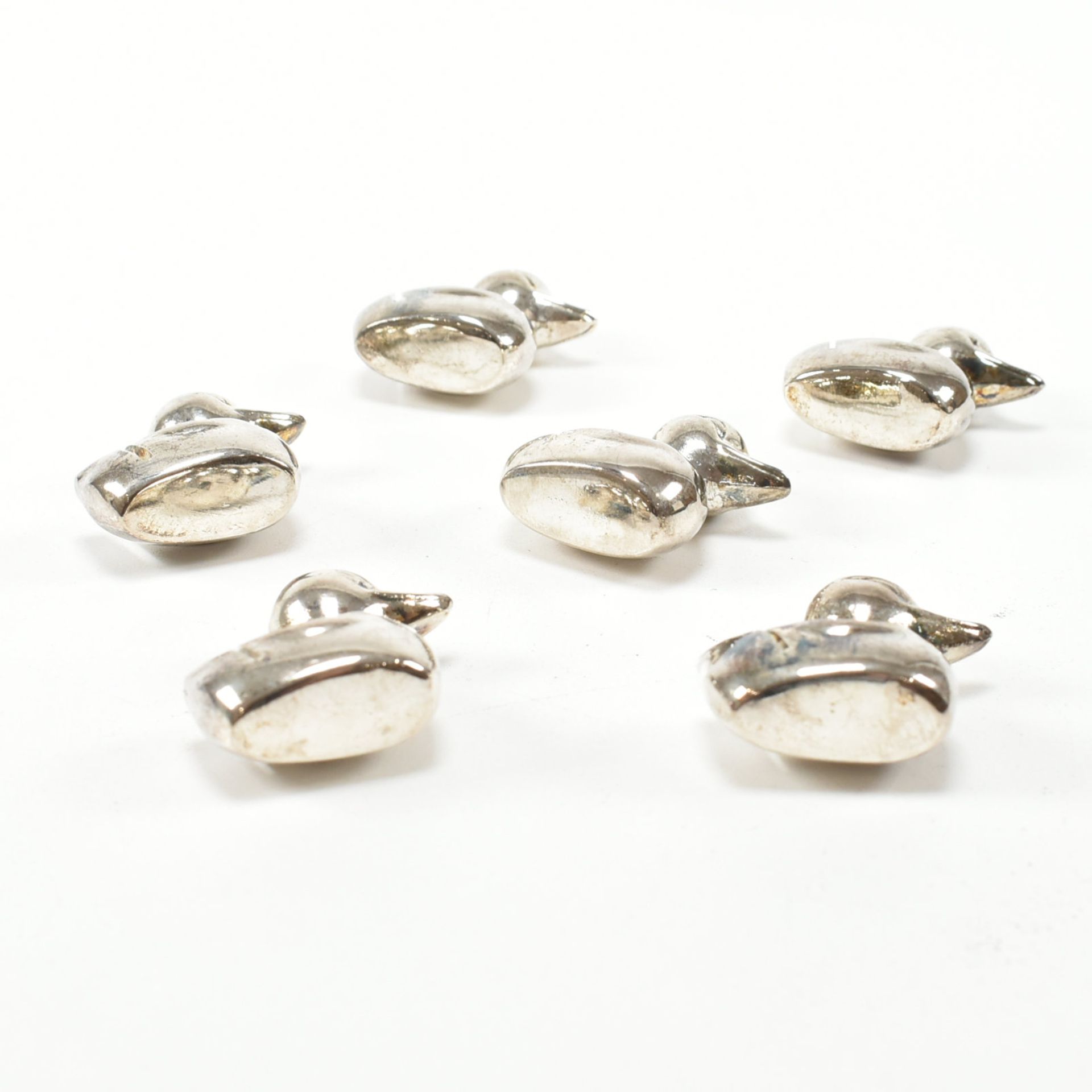 SET OF CONTEMPORARY NOVELTY DUCK SILVER PLATED PLACE CARD HOLDERS - Image 3 of 5