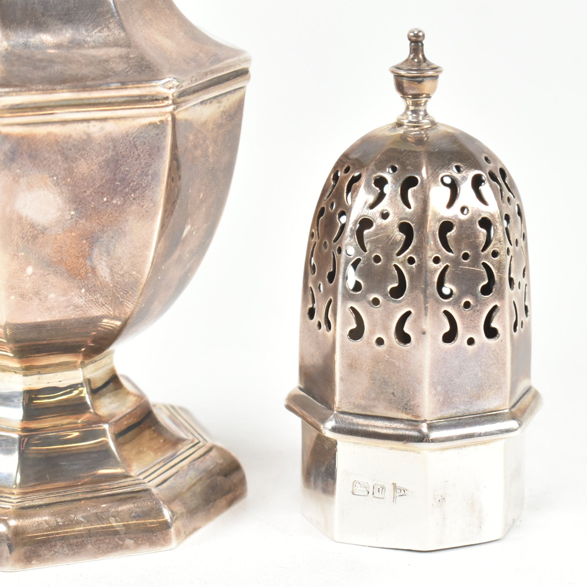 WALKER & HALL HALLMARKED SILVER SUGAR CASTER - Image 6 of 8