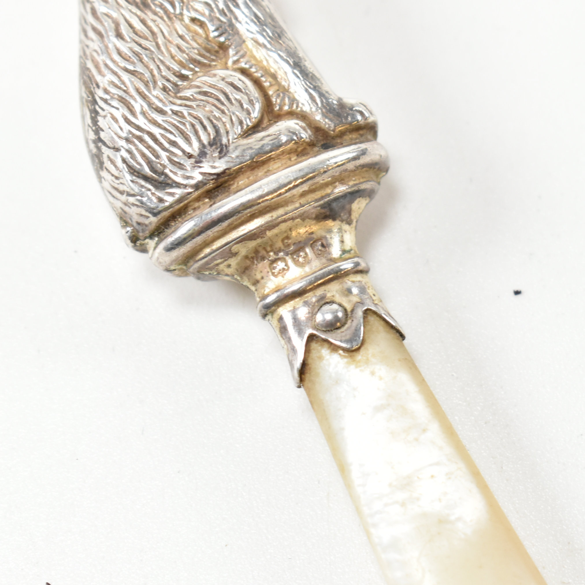 VICTORIAN HALLMARKED SILVER COMBINATION RATTLE TEETHER DOG - Image 5 of 6