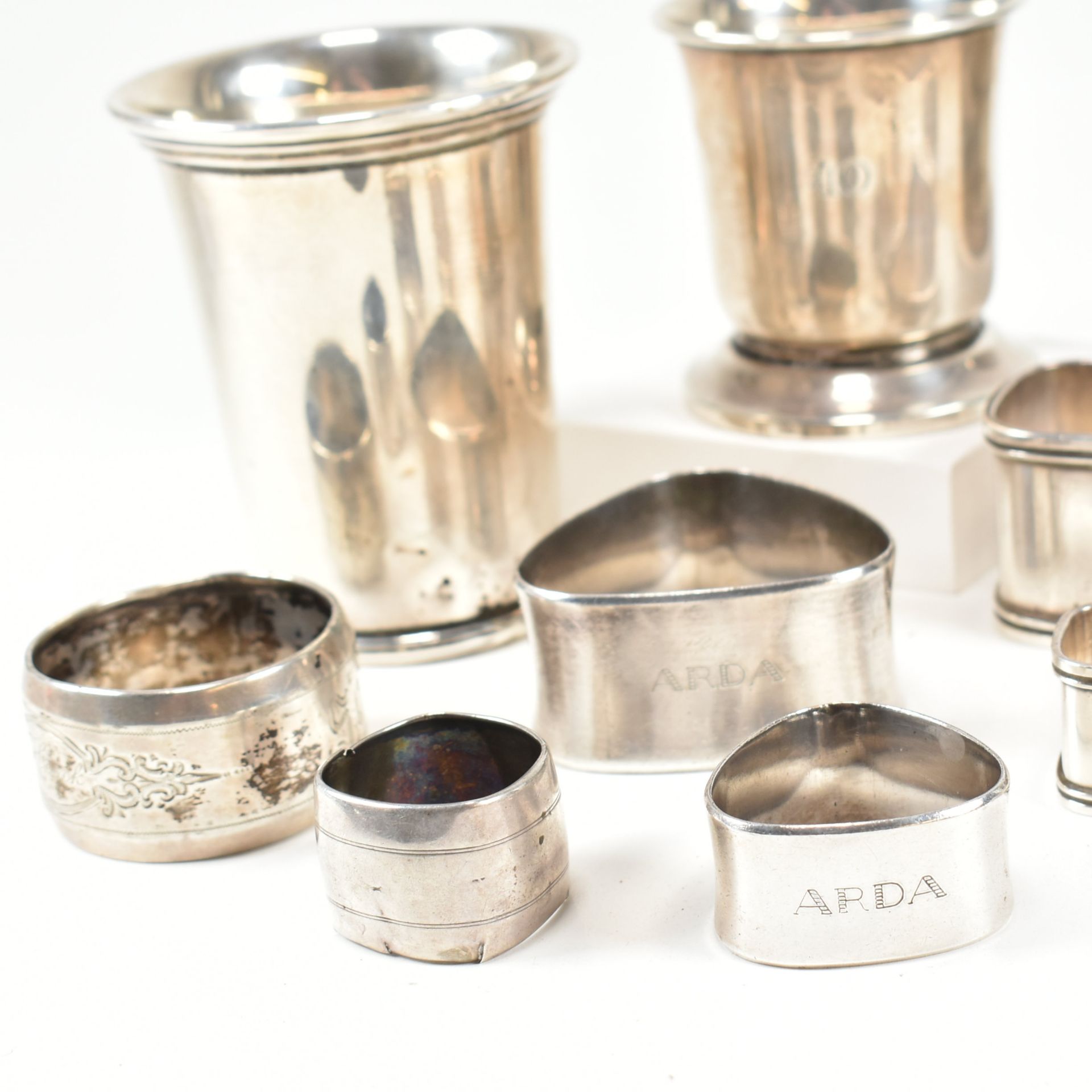 EARLY 20TH CENTURY DUTCH 835 SILVER BEAKERS & OTHER NAPKIN RINGS - Image 4 of 11