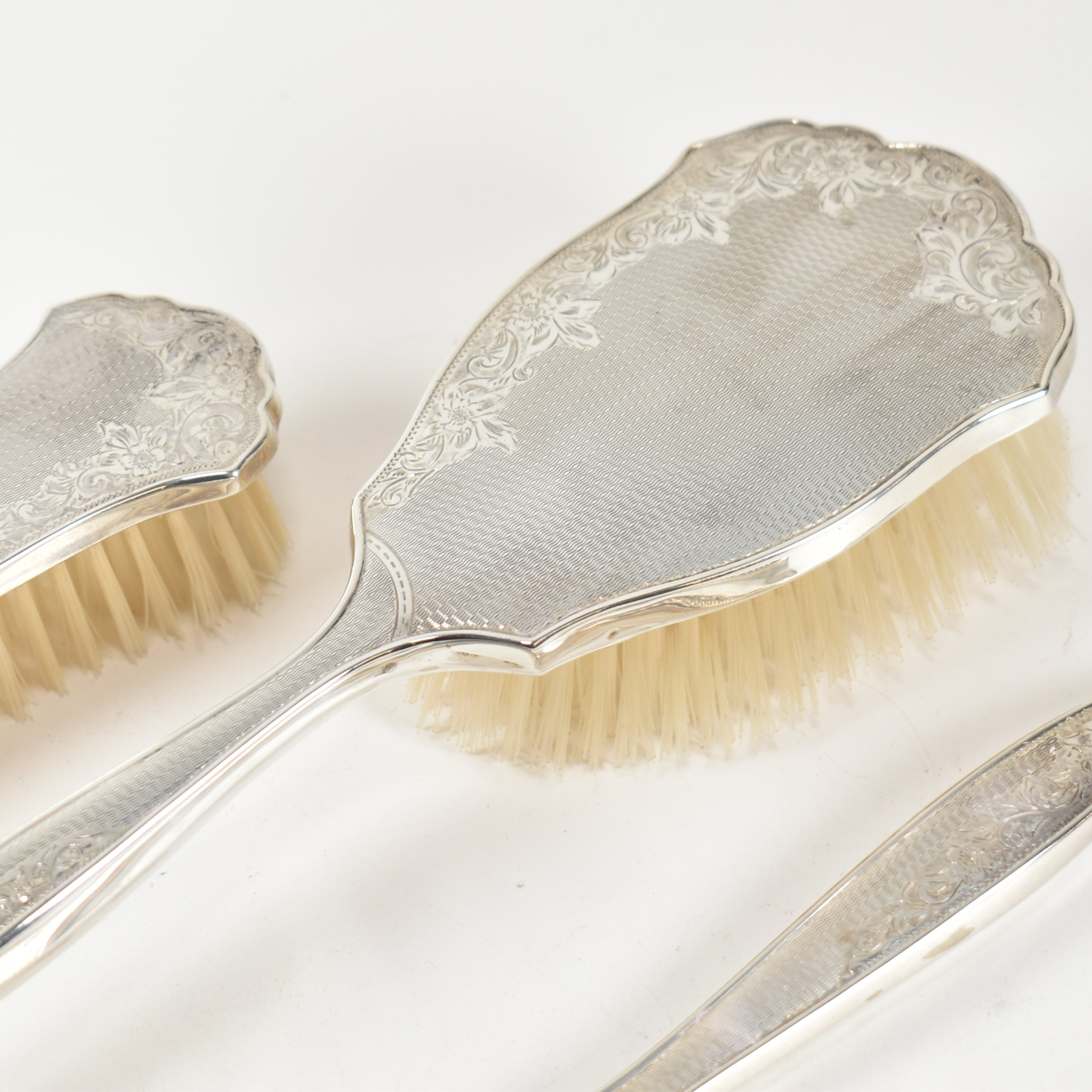 1960S CASED HALLMARKED SILVER VANITY SET - Image 4 of 7