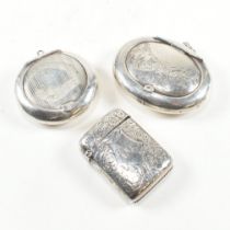 VICTORIAN HALLMARKED SILVER VESTA CASE & LATER COMPACTS