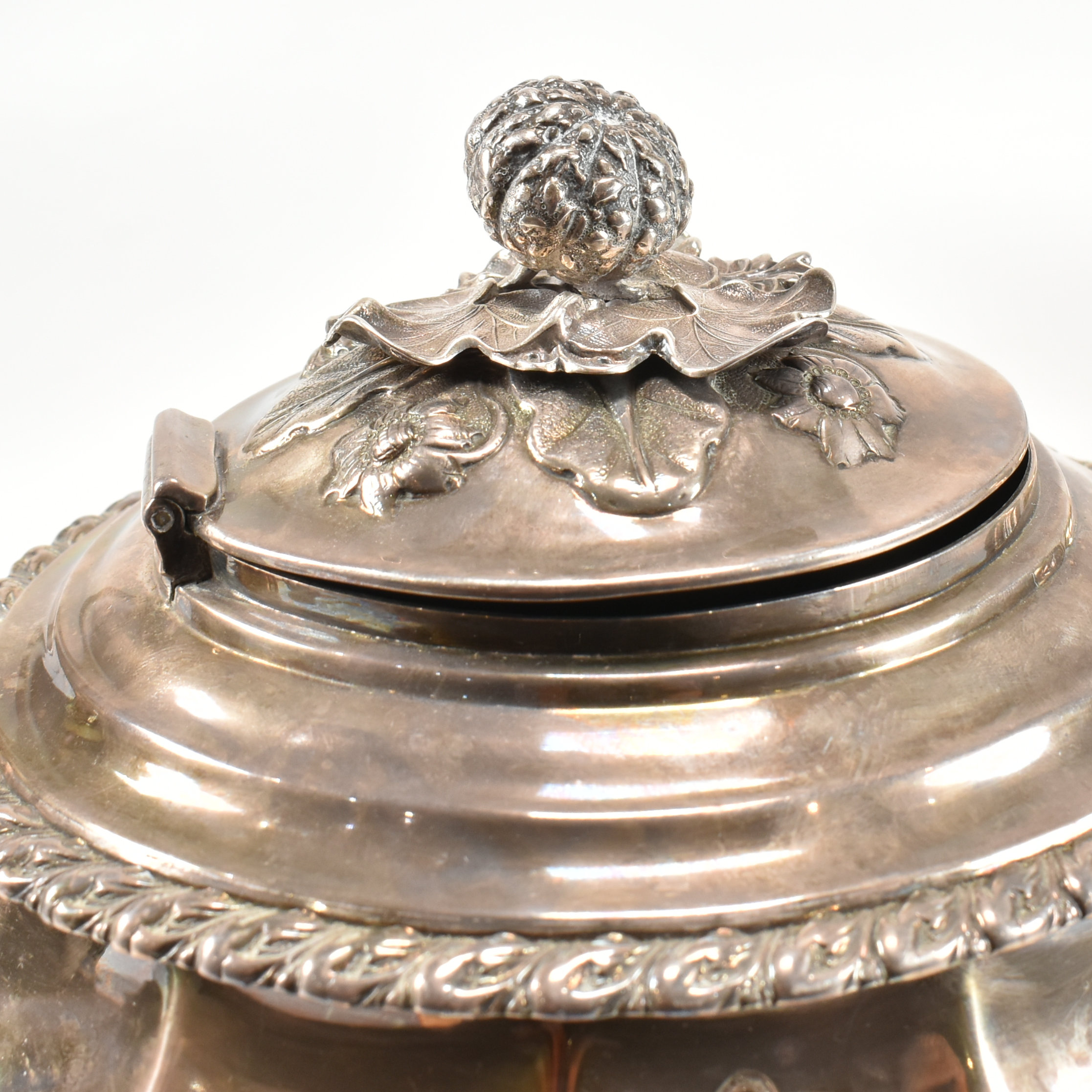 GEORGE IV HALLMARKED SILVER TEAPOT & CREAMER - Image 15 of 15