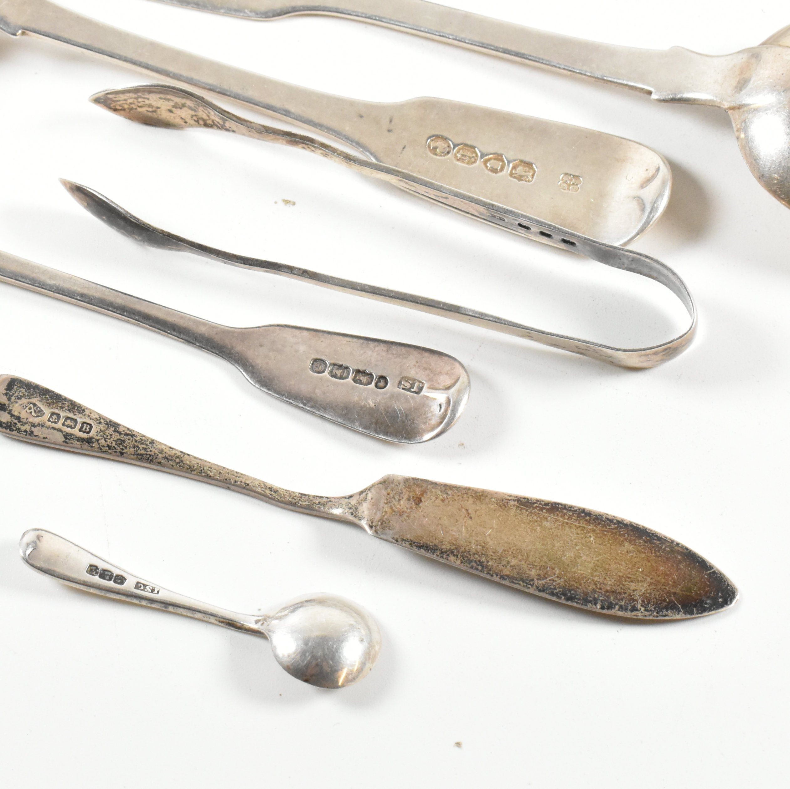 VICTORIAN & LATER HALLMARKED SILVER FLATWARE ITEMS - Image 7 of 9