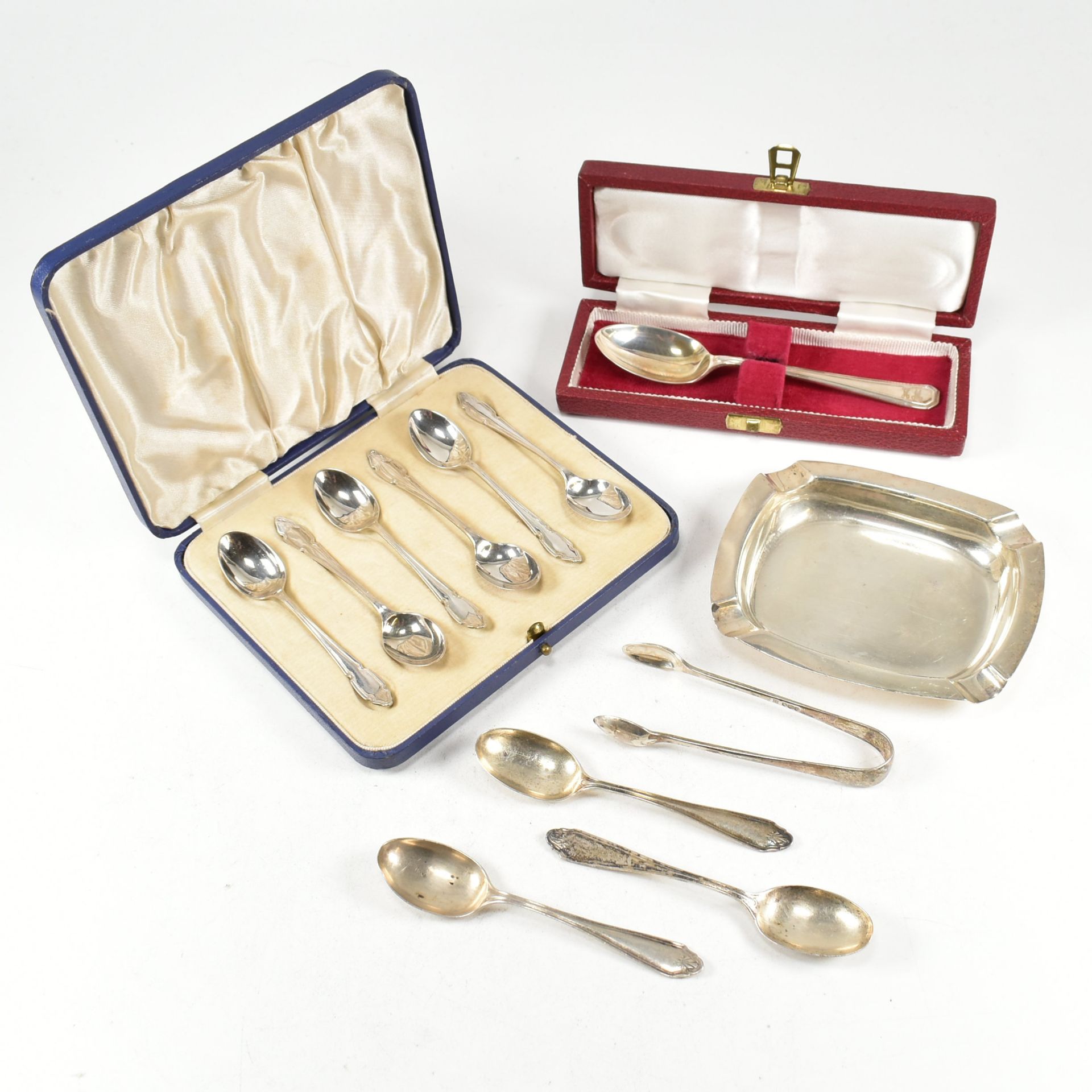 EARLY 20TH CENTURY HALLMARKED SILVER FLATWARE ITEMS