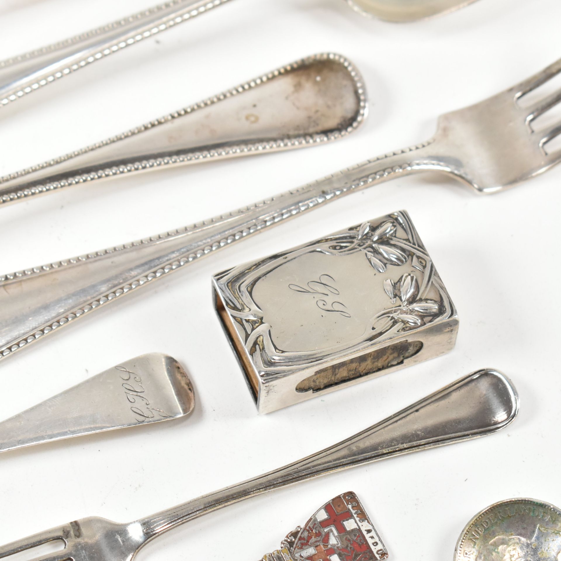 COLLECTION OF DUTCH 835 SILVER & WHITE METAL FLATWARE - Image 3 of 11