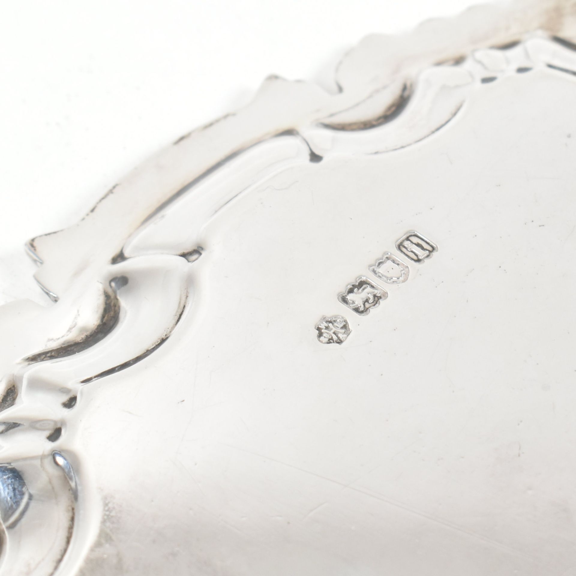 EARLY 20TH CENTURY HALLMARKED SILVER SALVER - Image 3 of 4