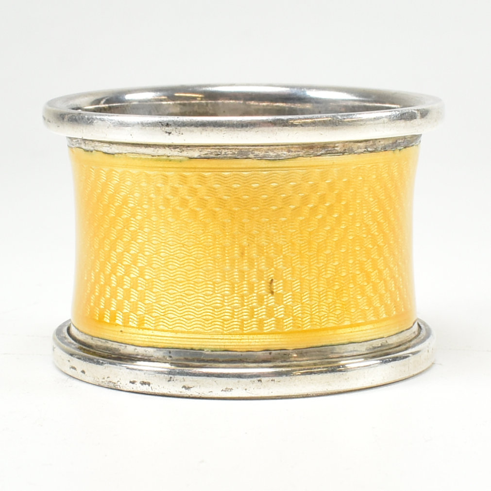 1920S HALLMARKED SILVER & GUILLOCHE ENAMEL NAPKIN RING - Image 4 of 5