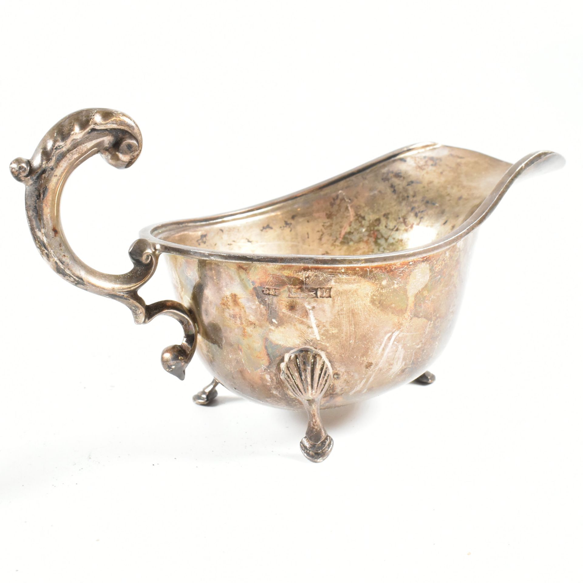 GEORGE V HALLMARKED SILVER CRUETS & LATER SAUCE BOAT - Image 7 of 7