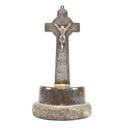 ANTIQUE WHITE METAL CRUCIFIX MOUNTED ON CARVED GRANITE BASE