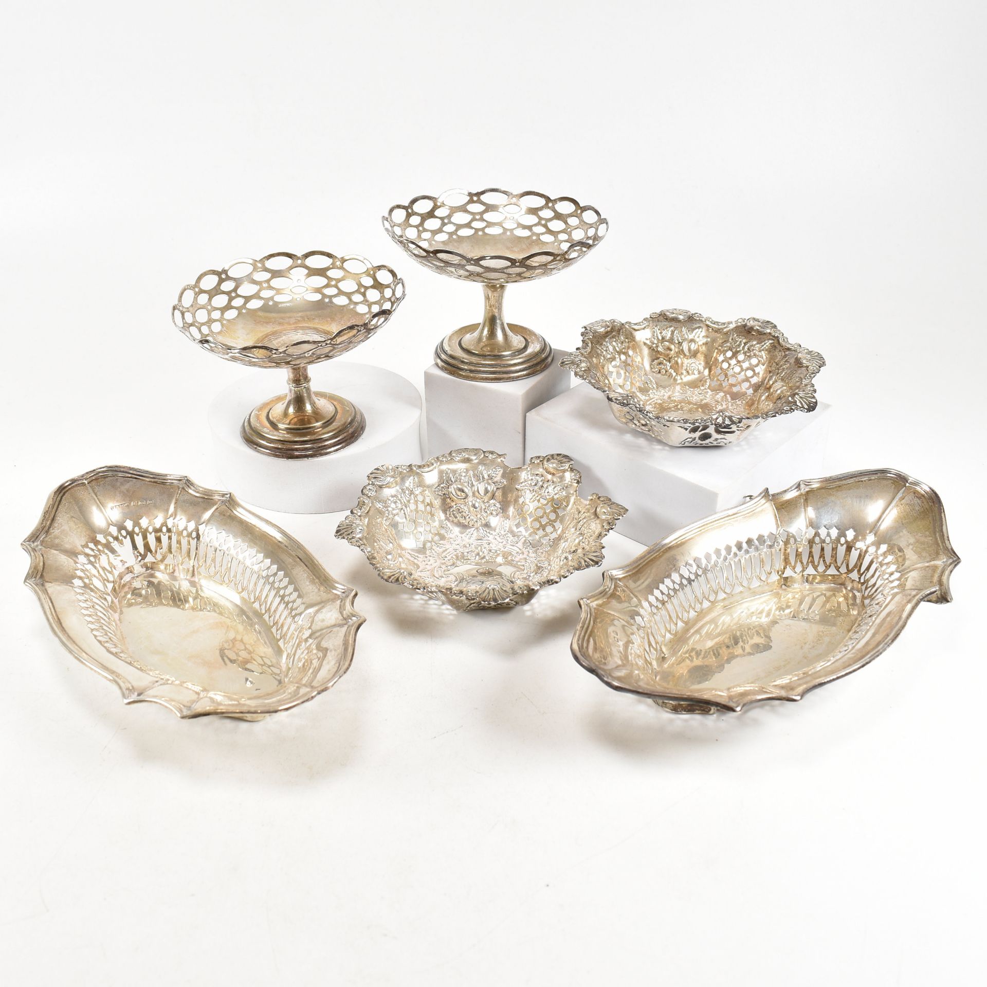 3 PAIRS OF VICTORIAN & LATER HALLMARKED SILVER BON BON DISHES