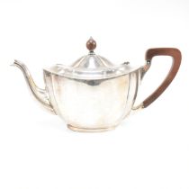 1930S HALLMARKED SILVER TEA POT