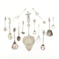 ASSORTMENT OF SILVER INCLUDING TEASPOONS & A BONBONNIERE