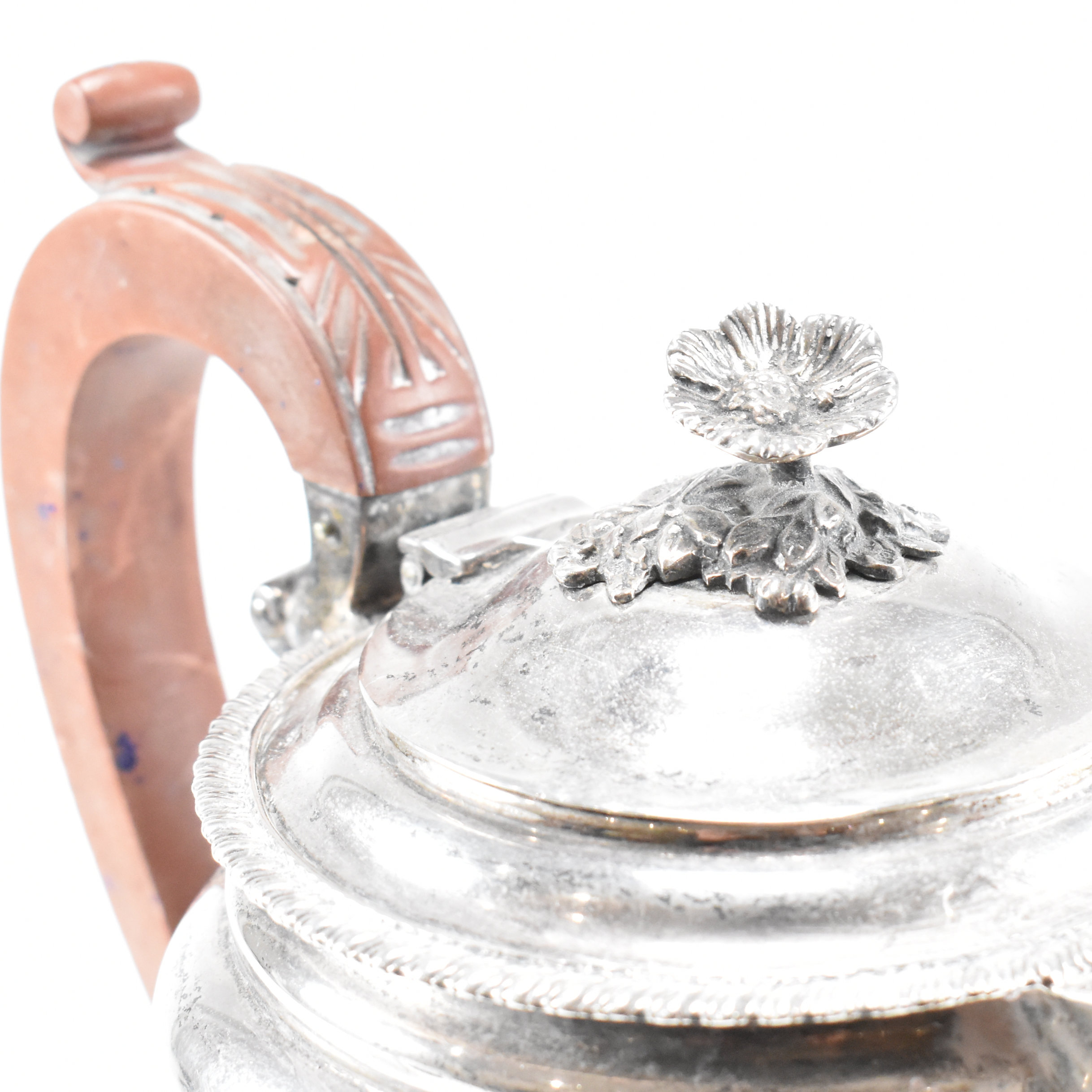 1950S HALLMARKED SILVER COFFEE & WATER JUG SET - Image 11 of 16