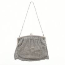 GEORGE V HALLMARKED SILVER MESH EVENING BAG