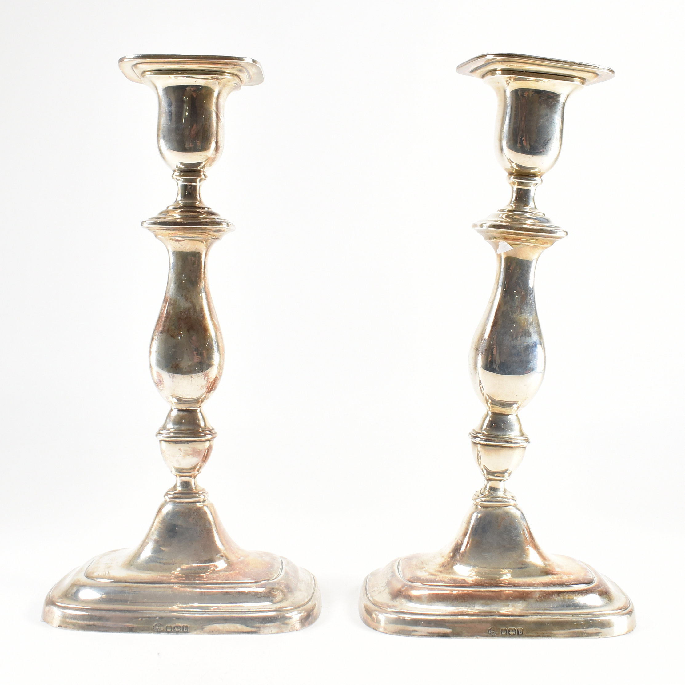 PAIR OF HALLMARKED GEORGE V SILVER ART DECO CANDLESTICKS - Image 3 of 7