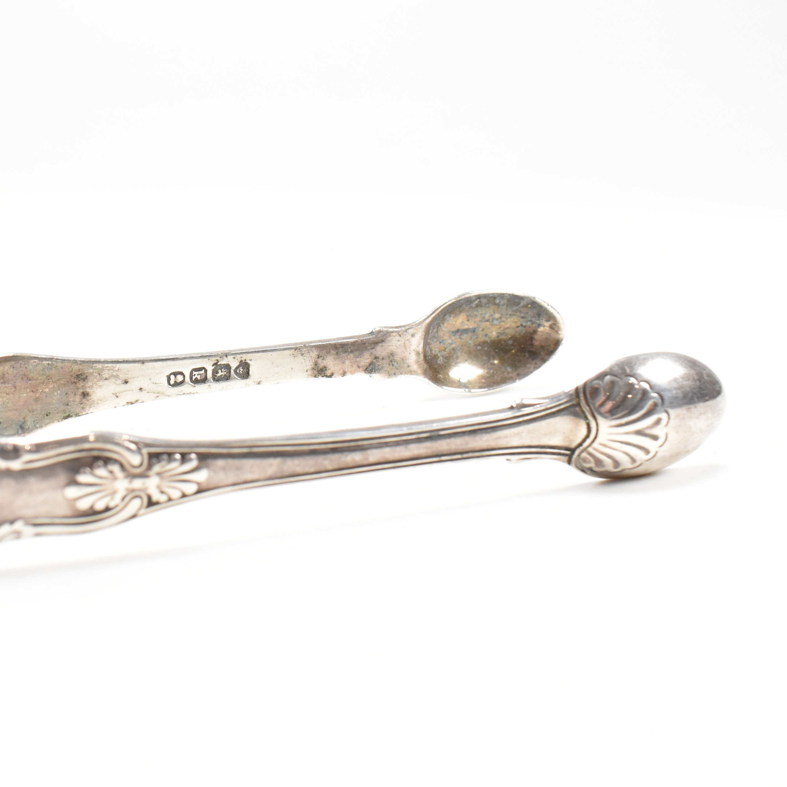 VICTORIAN & GEORGE IV HALLMARKED SILVER SUGAR TONGS - Image 12 of 13