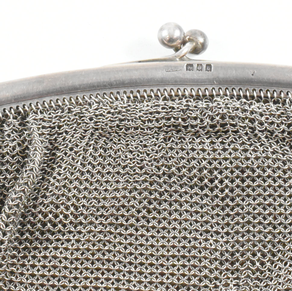 GEORGE V HALLMARKED SILVER MESH EVENING BAG - Image 5 of 8