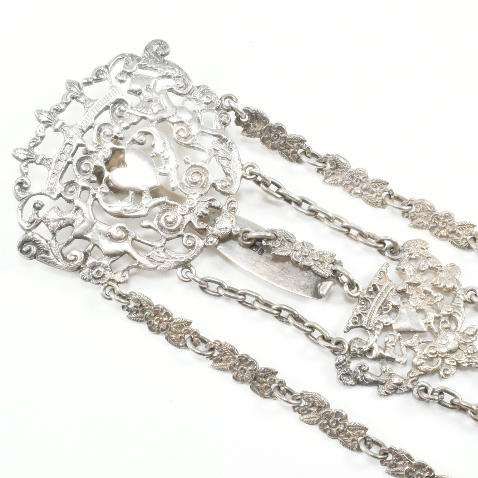19TH CENTURY VICTORIAN HALLMARKED SILVER CHATELAINE - Image 3 of 18