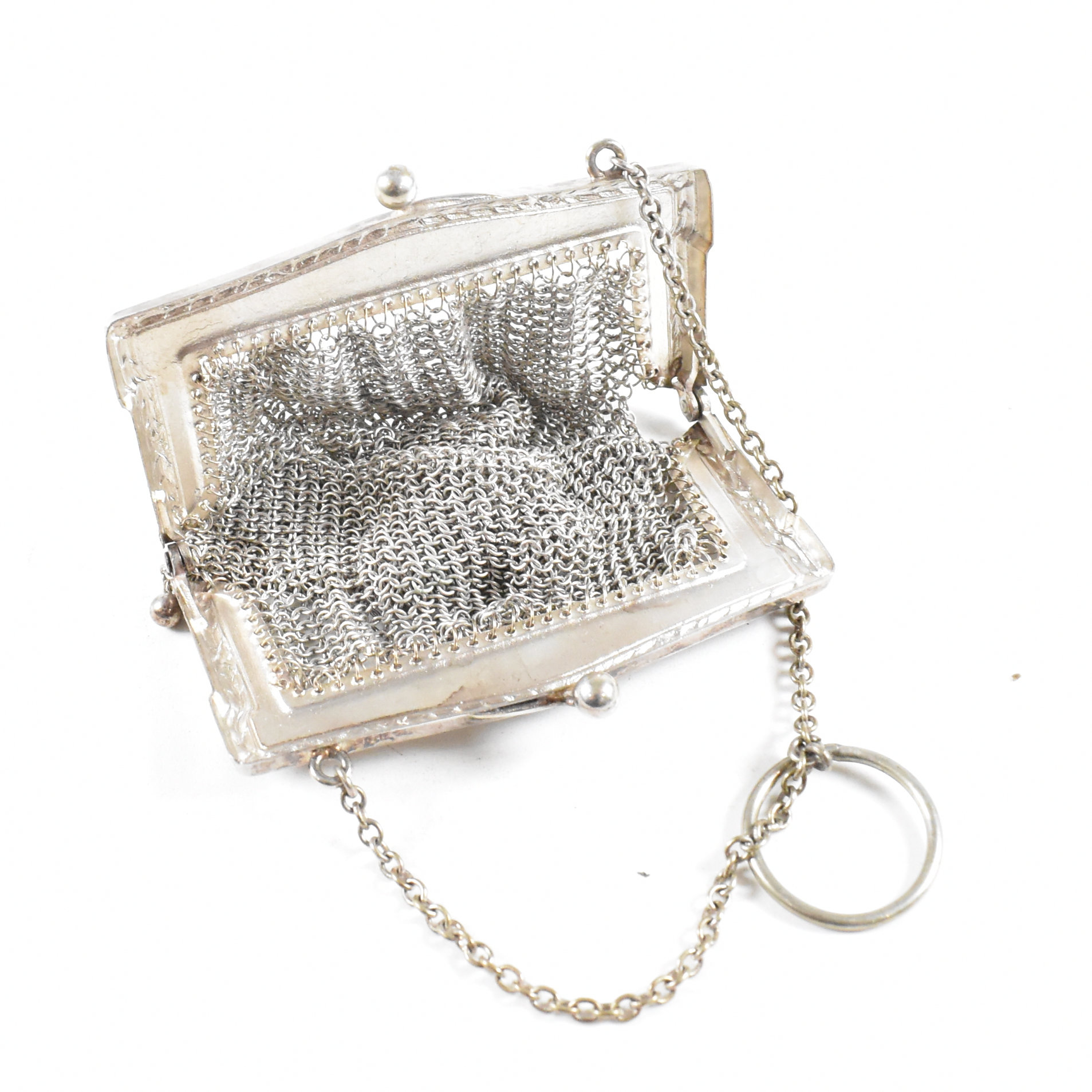 GEORGE V HALLMARKED SILVER MESH BAG & WHITE METAL PURSE - Image 6 of 6