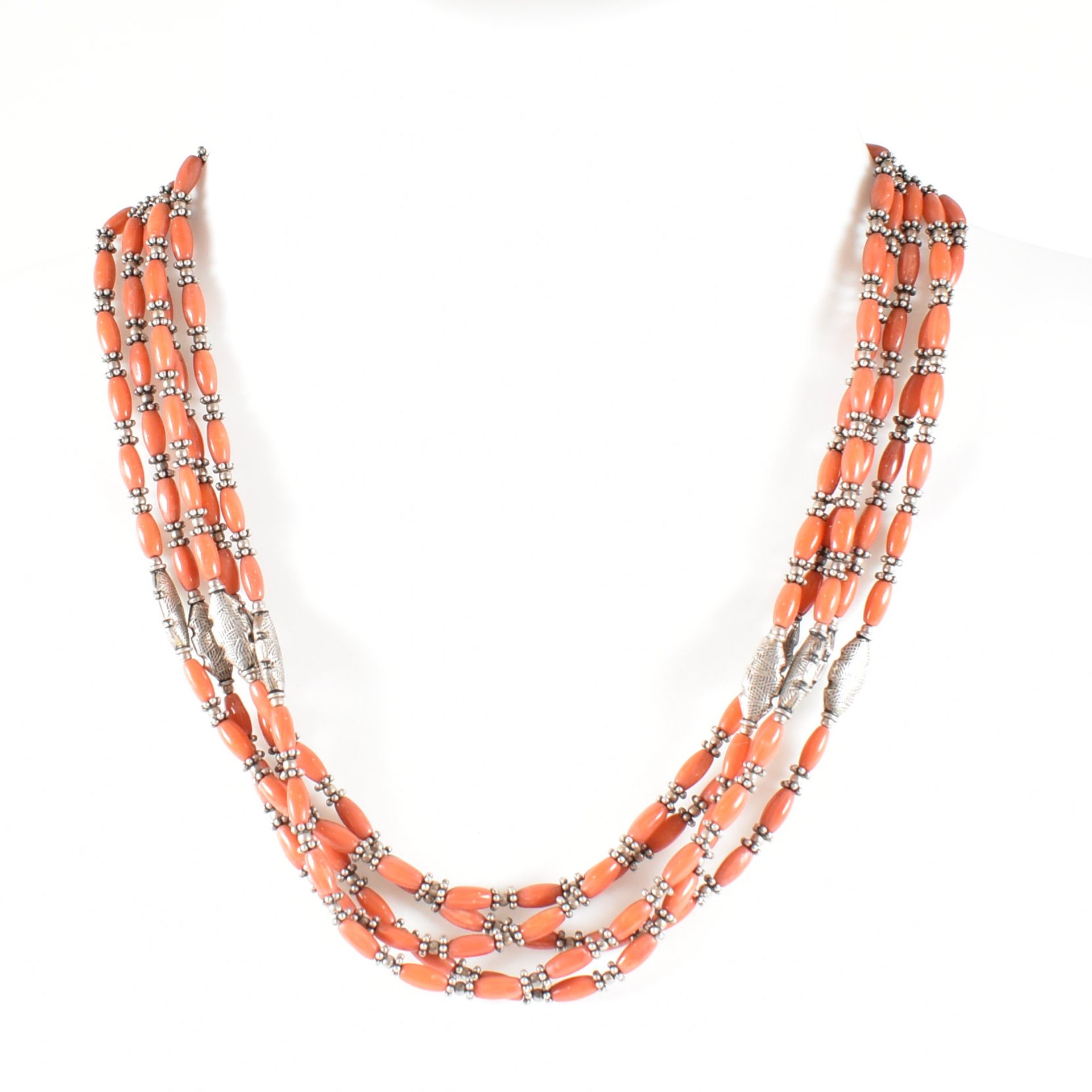 925 SILVER & CORAL 5 STRAND BEADED NECKLACE - Image 2 of 5