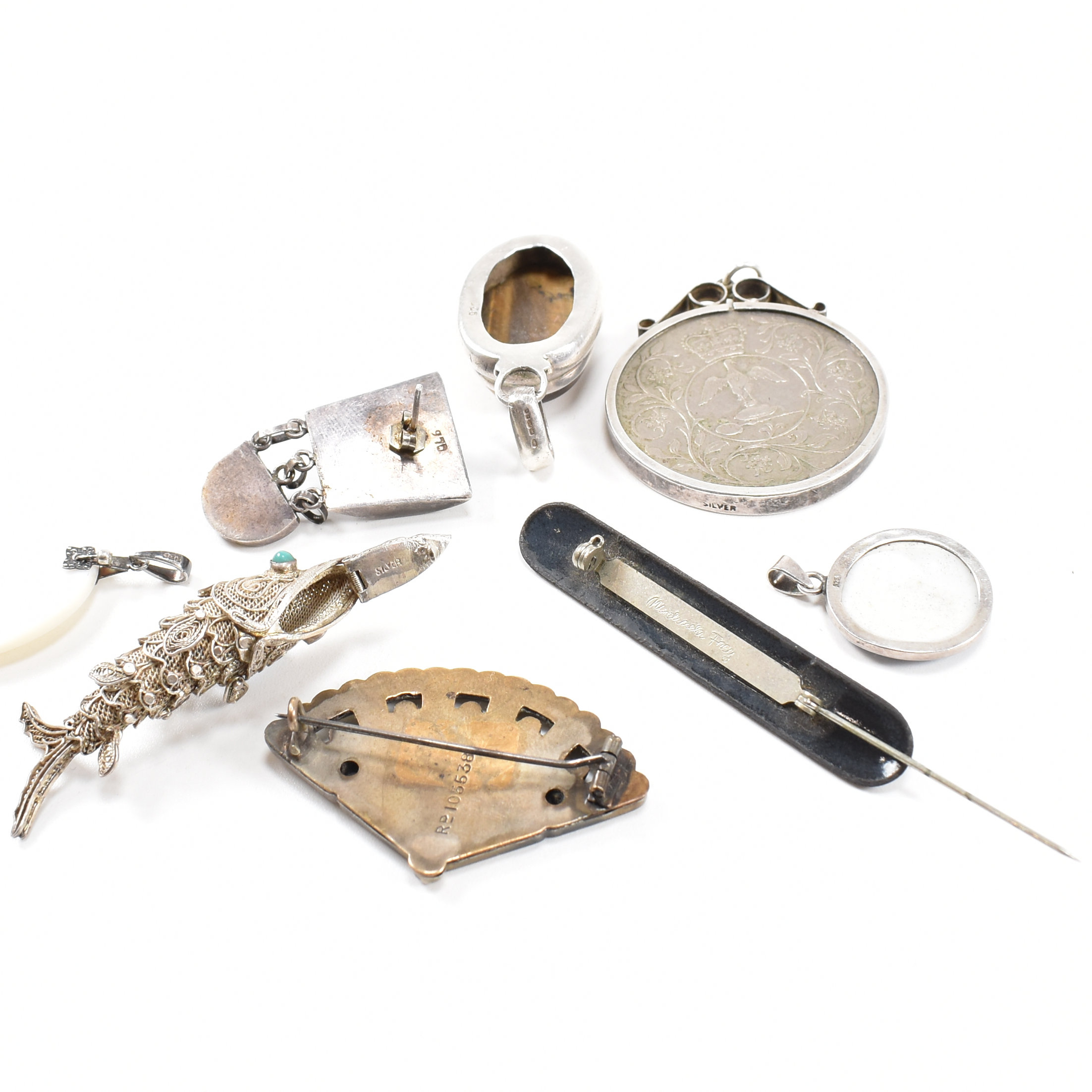 COLLECTION OF HALLMARKED SILVER 925 & METAL ITEMS - Image 4 of 14