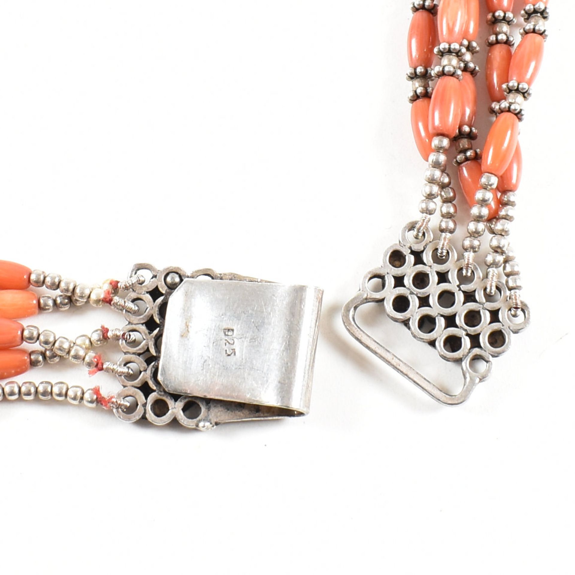 925 SILVER & CORAL 5 STRAND BEADED NECKLACE - Image 5 of 5