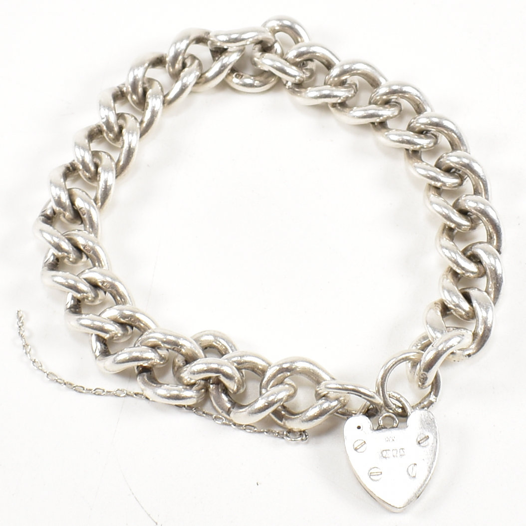1960S HALLMARKED SILVER CURB LINK BRACELET WITH PADLOCK CLASP - Image 2 of 6