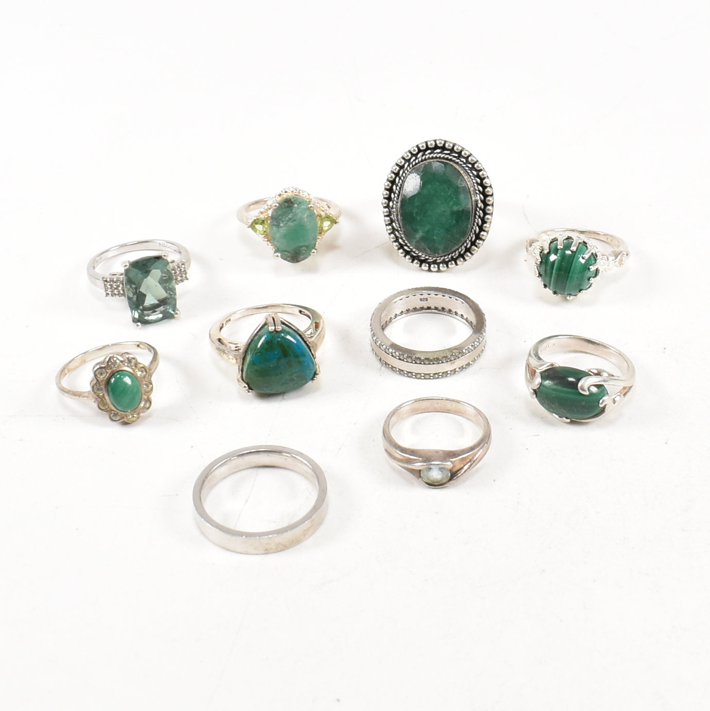 COLLECTION OF 925 SILVER & GEM SET RINGS